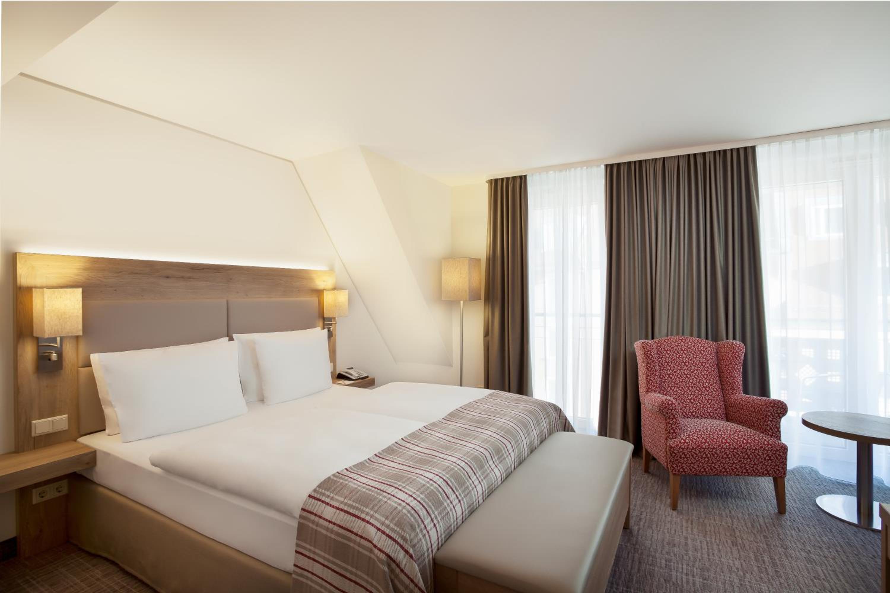 Standard King Room