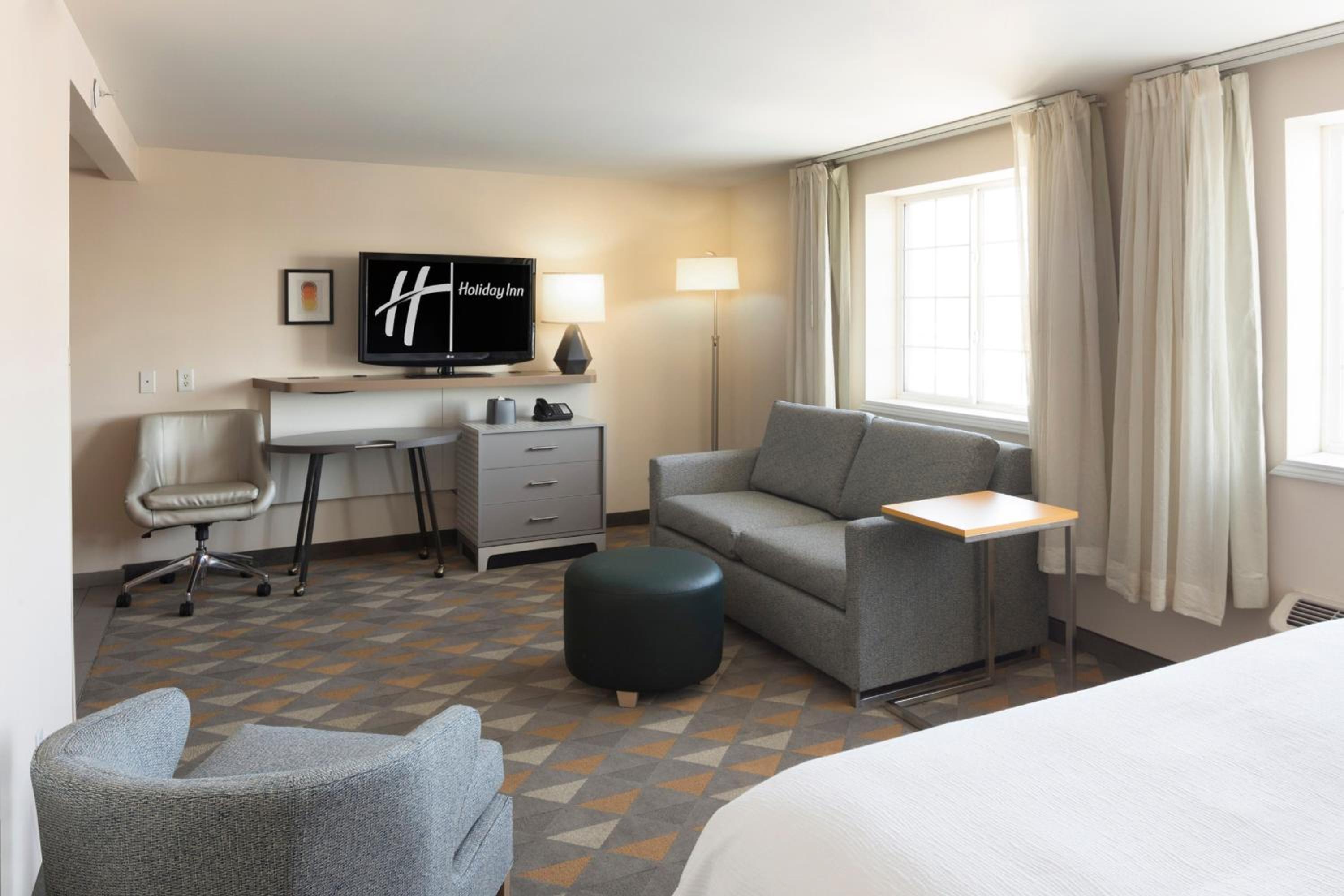 King Suite - Photo 3