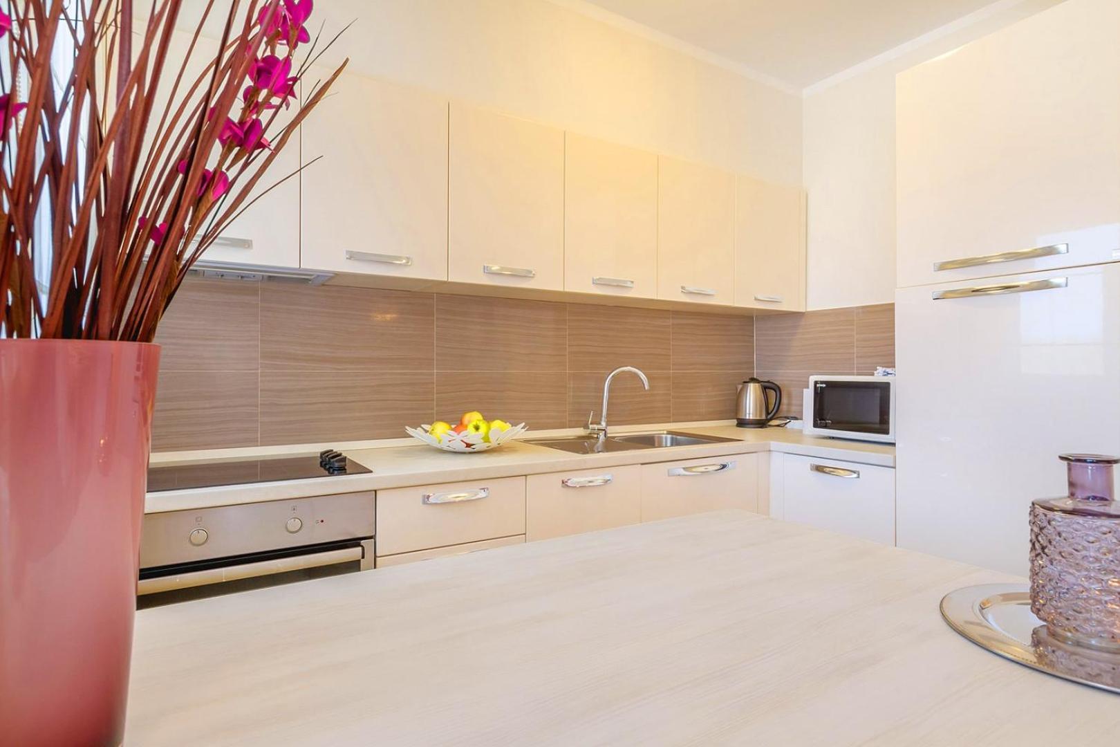 Apartment - Ground Floor photo 2