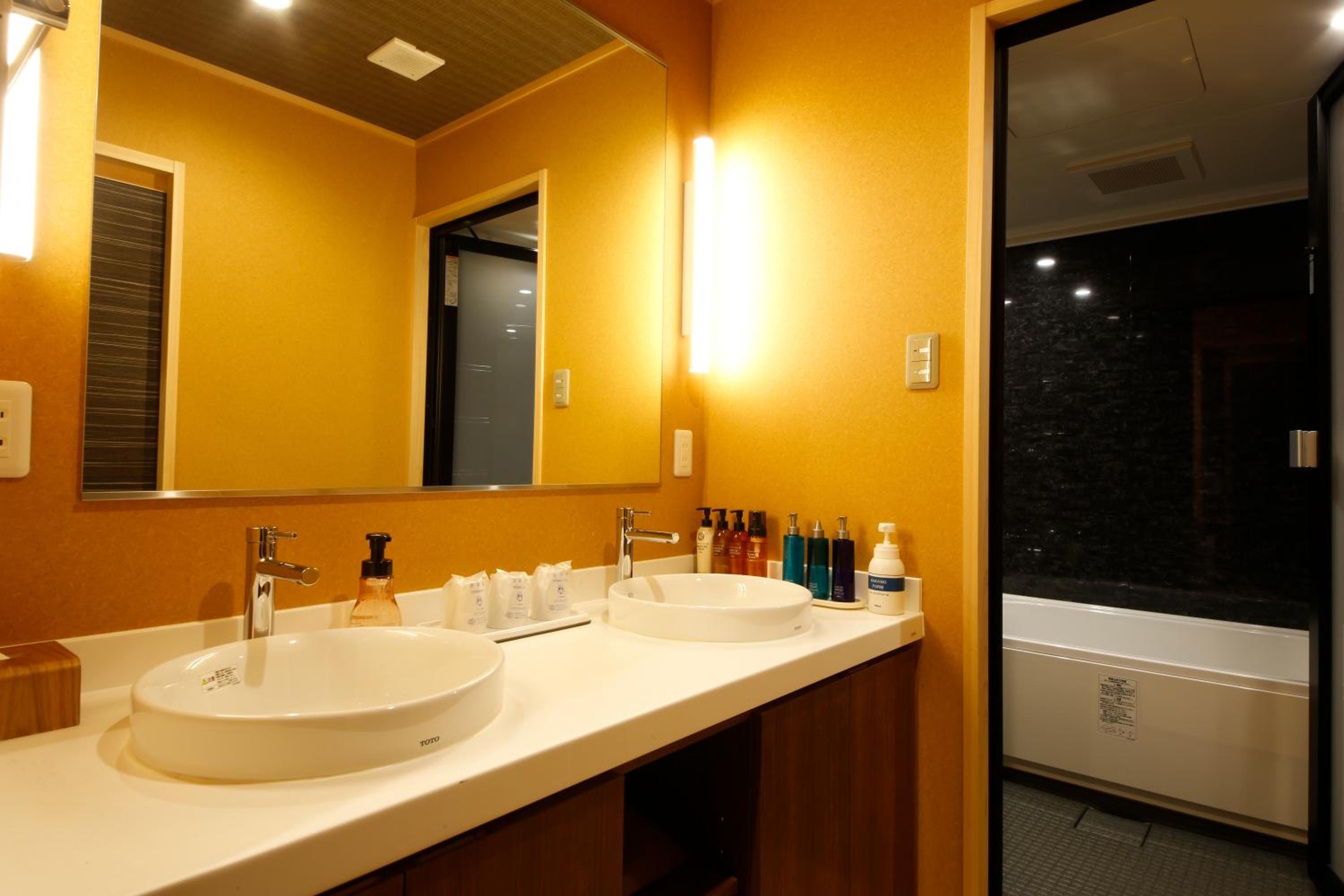 Japanese-Style Standard Room for 2-6 people - Non-Smoking photo 3