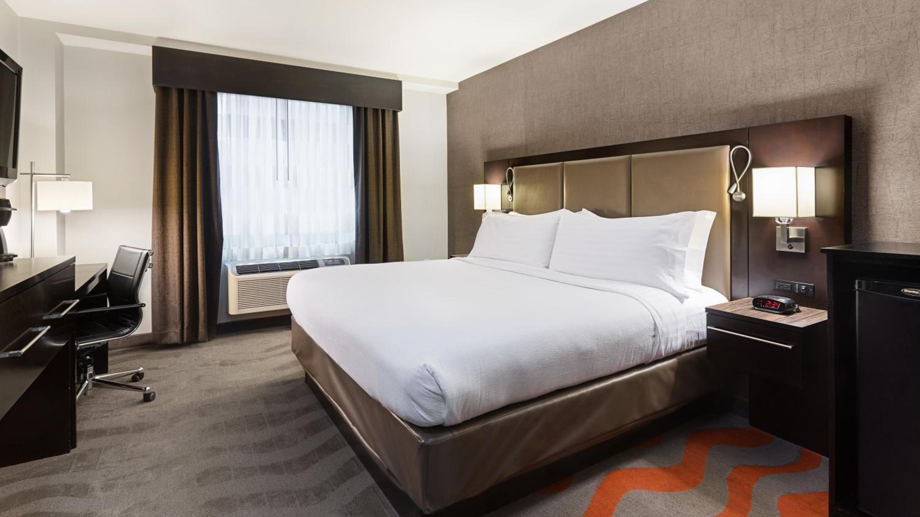 Premium King Room