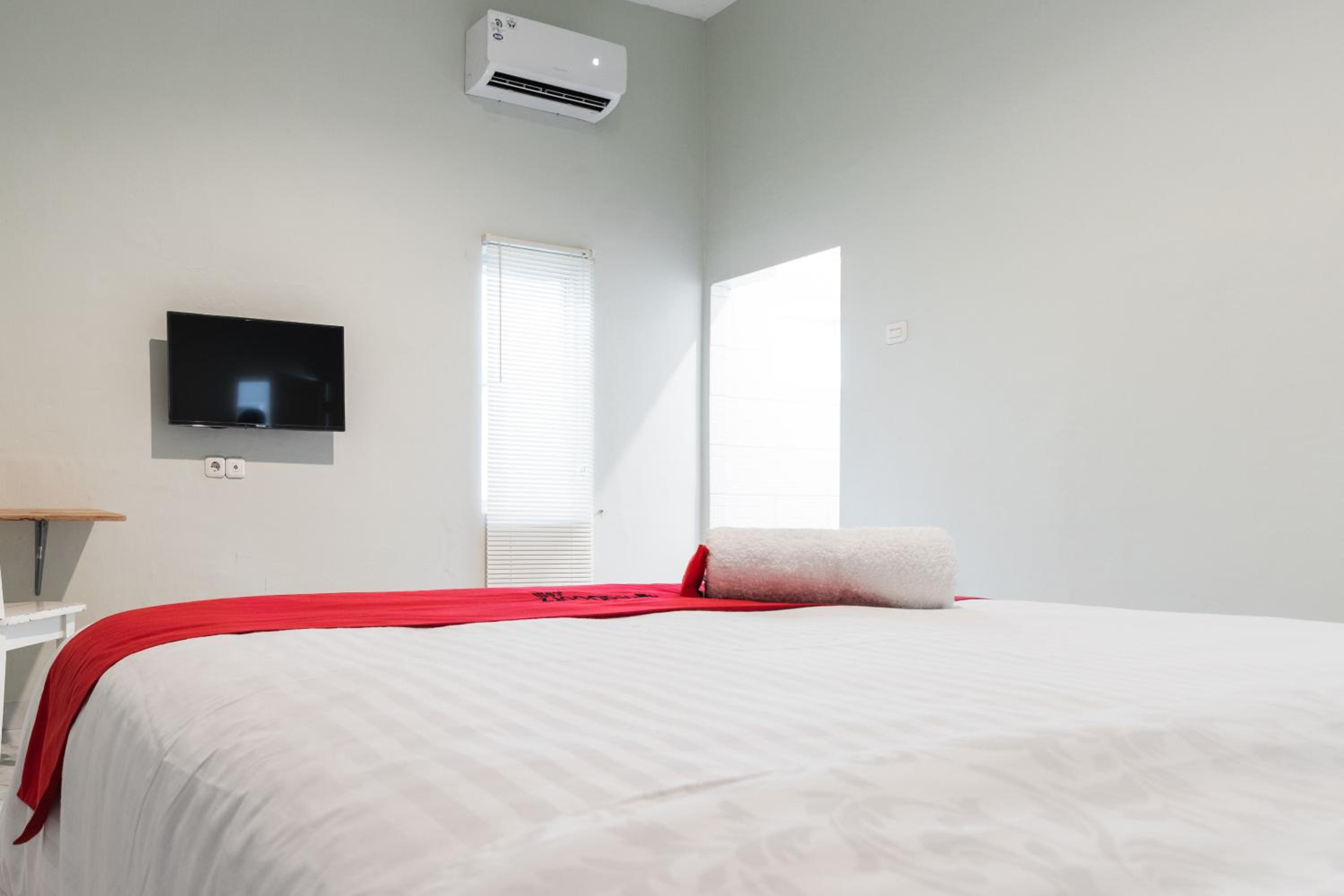 Double Room - Photo 7
