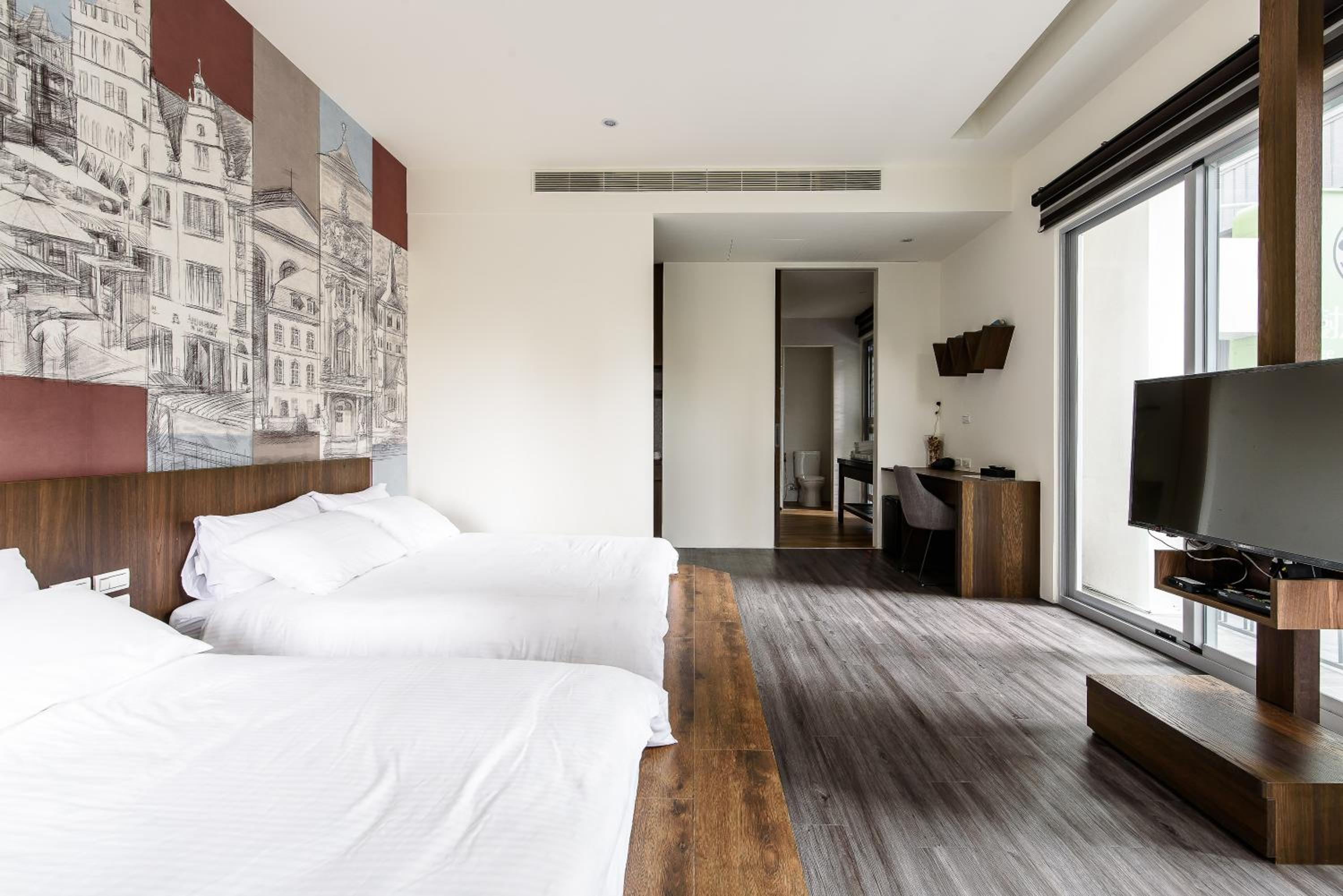 Superior Quadruple Room - Photo 6