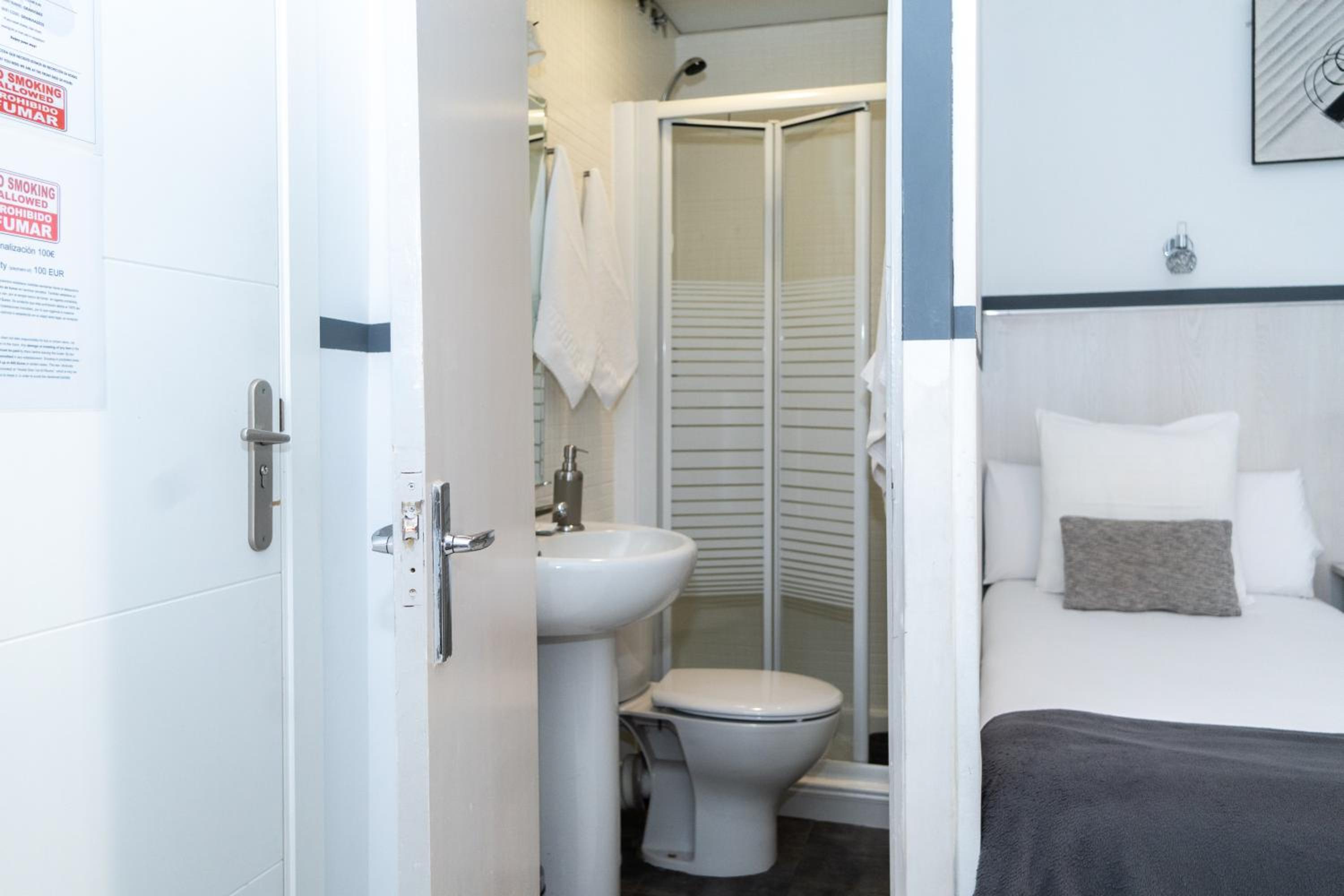 Superior Double Room - Photo 4