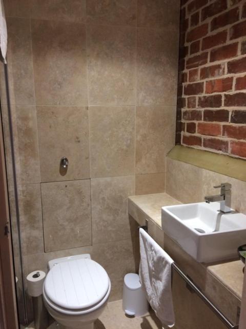 Double Room with Private Bathroom photo 2