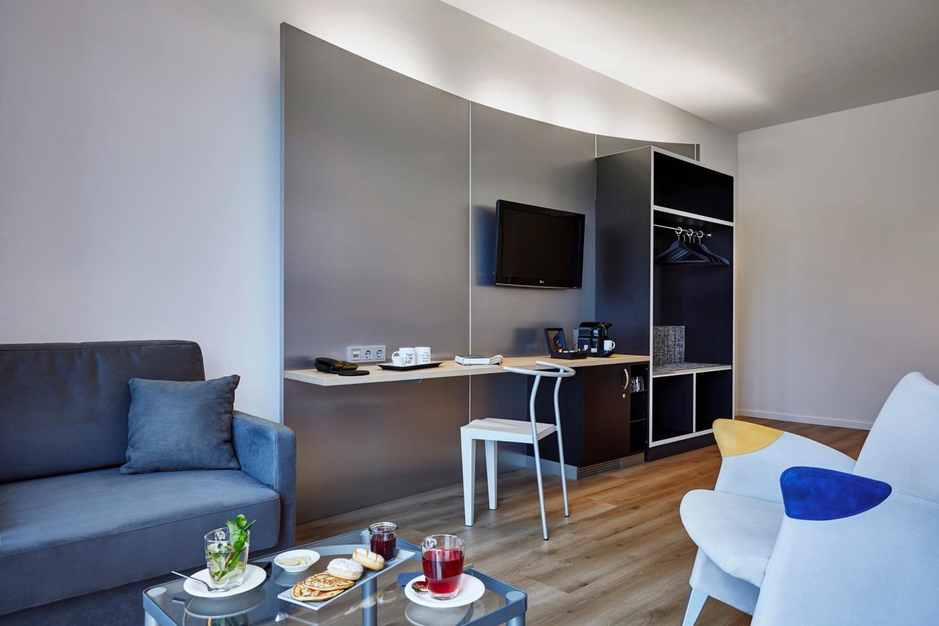 The Innside Premium Room (2 Adults + 2 Children)