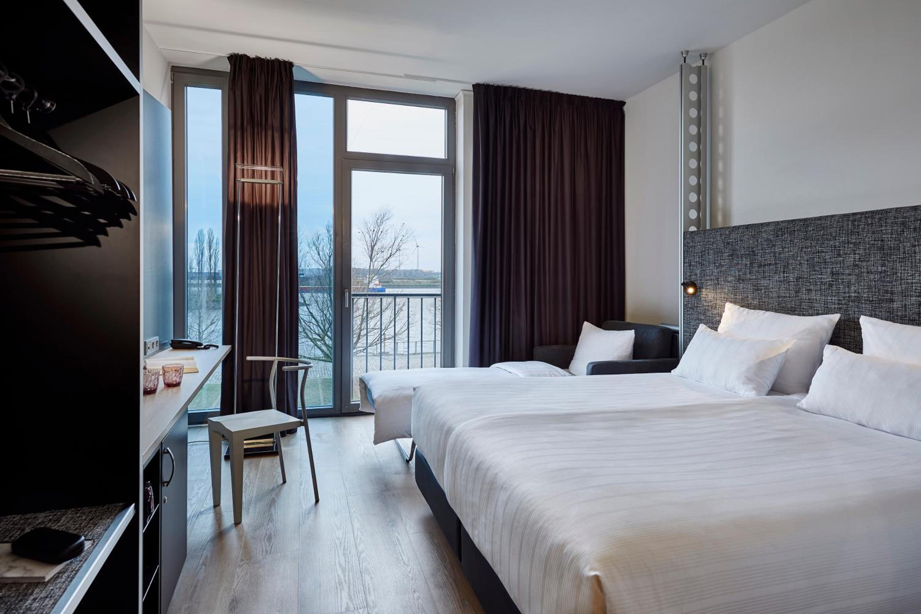The Innside Room - River View - Photo 12