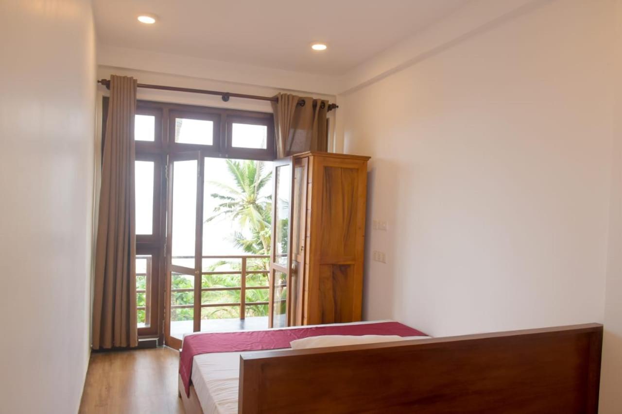 Deluxe Double Room with Balcony and Sea View