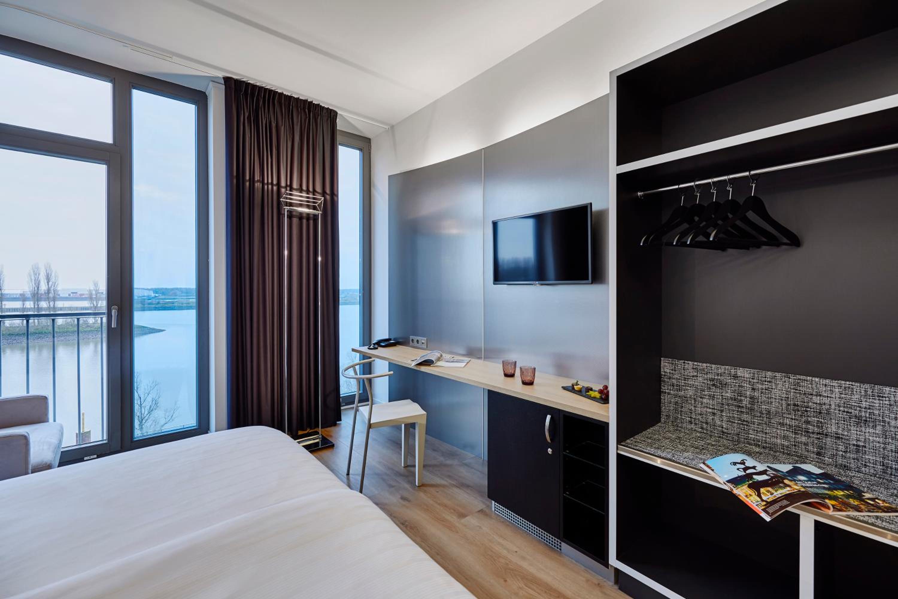 The Innside Room - River View - Photo 7