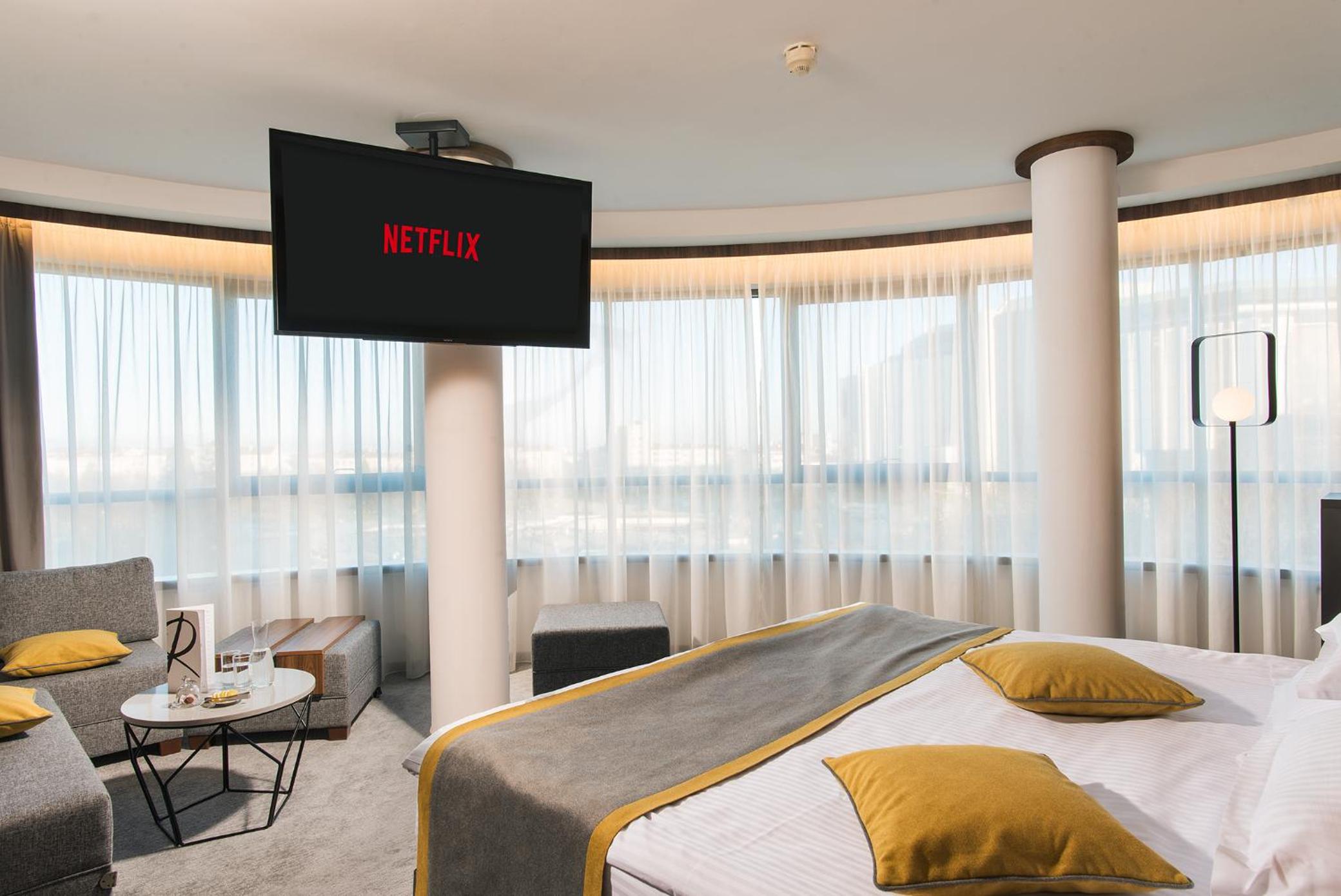  Panoramic Superior room - Photo 9