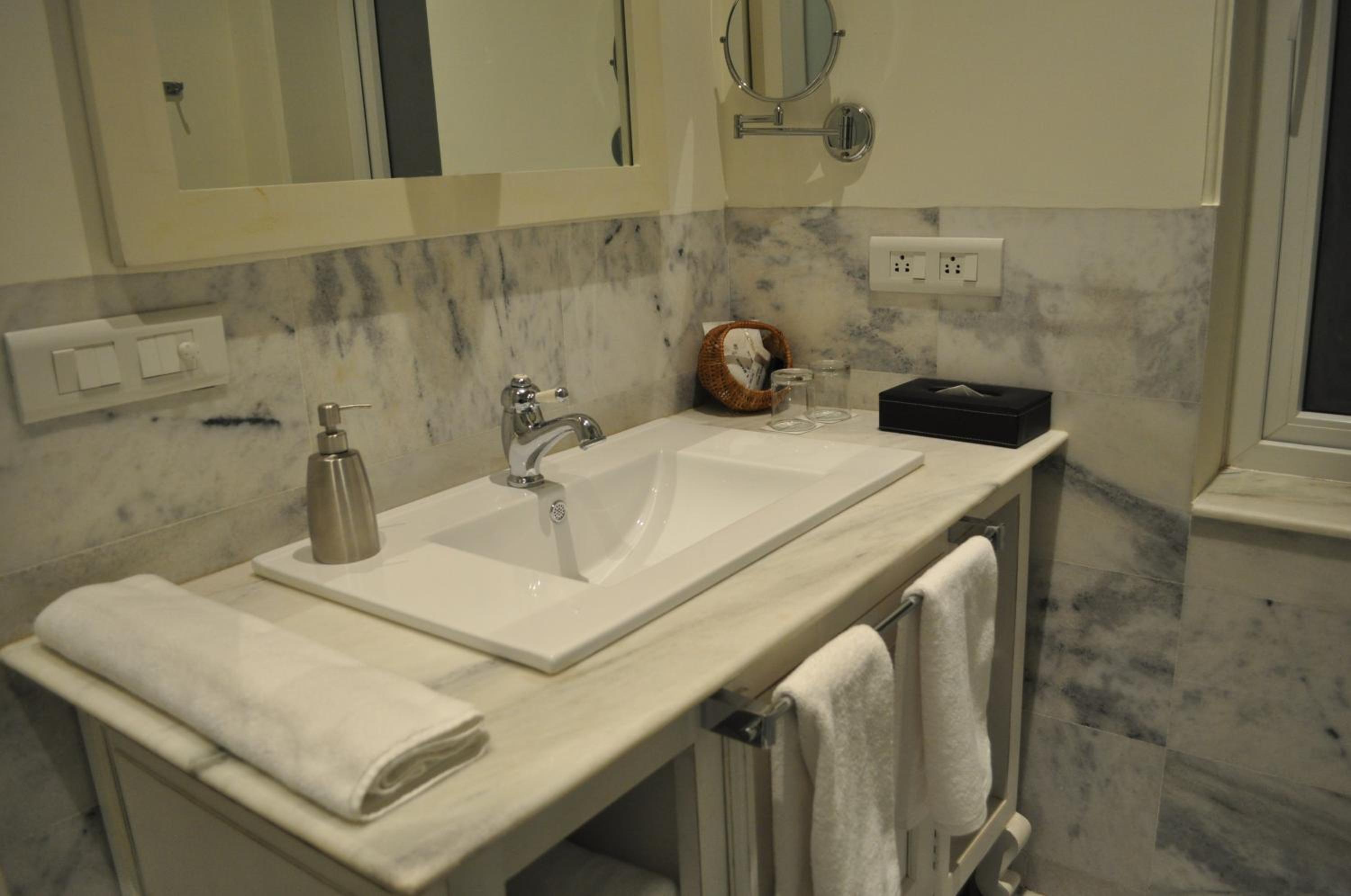 Luxury Triple Room photo 2