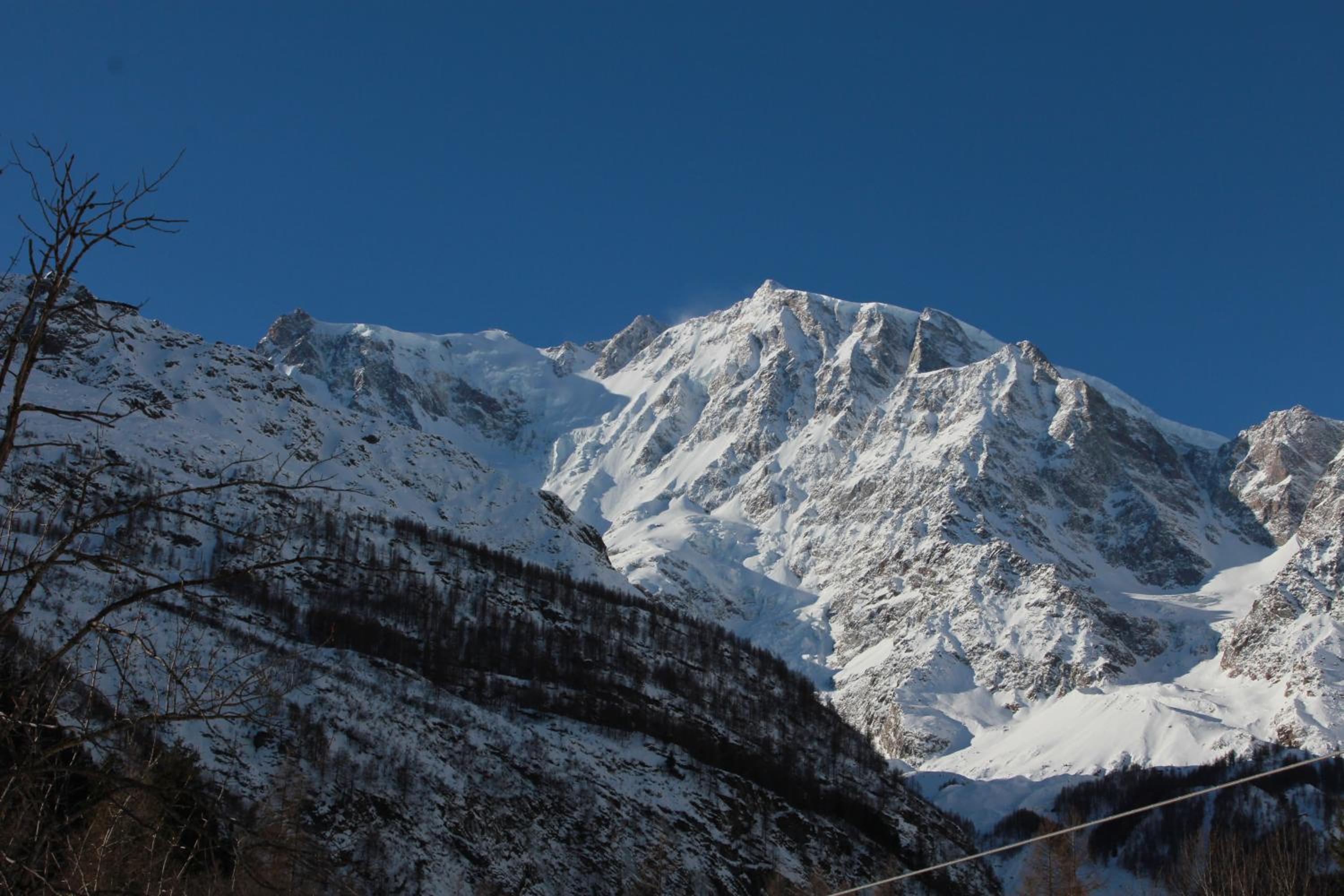 Quadruple Room with Mountain View - Photo 3