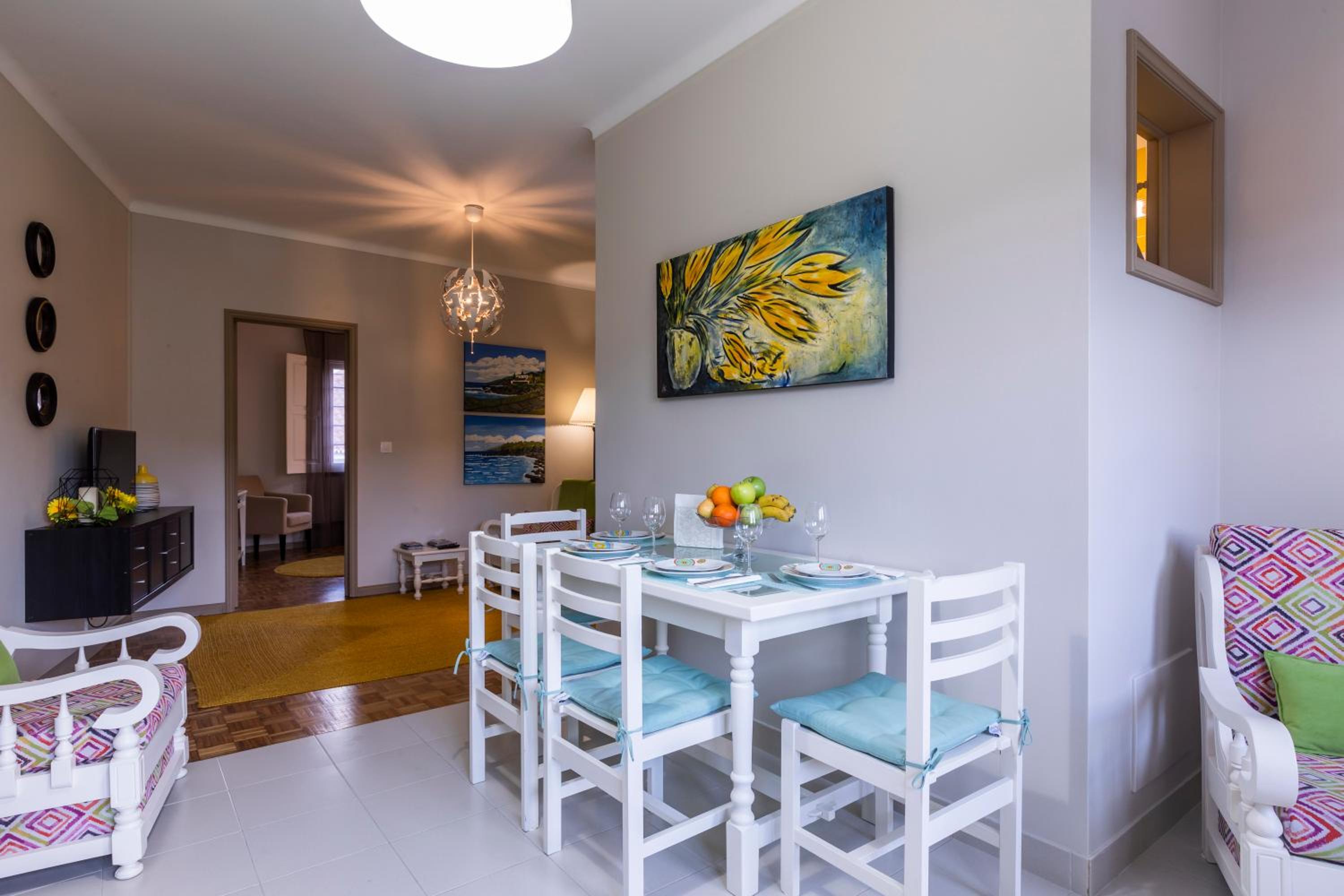 Apartment with Sea View - Photo 5