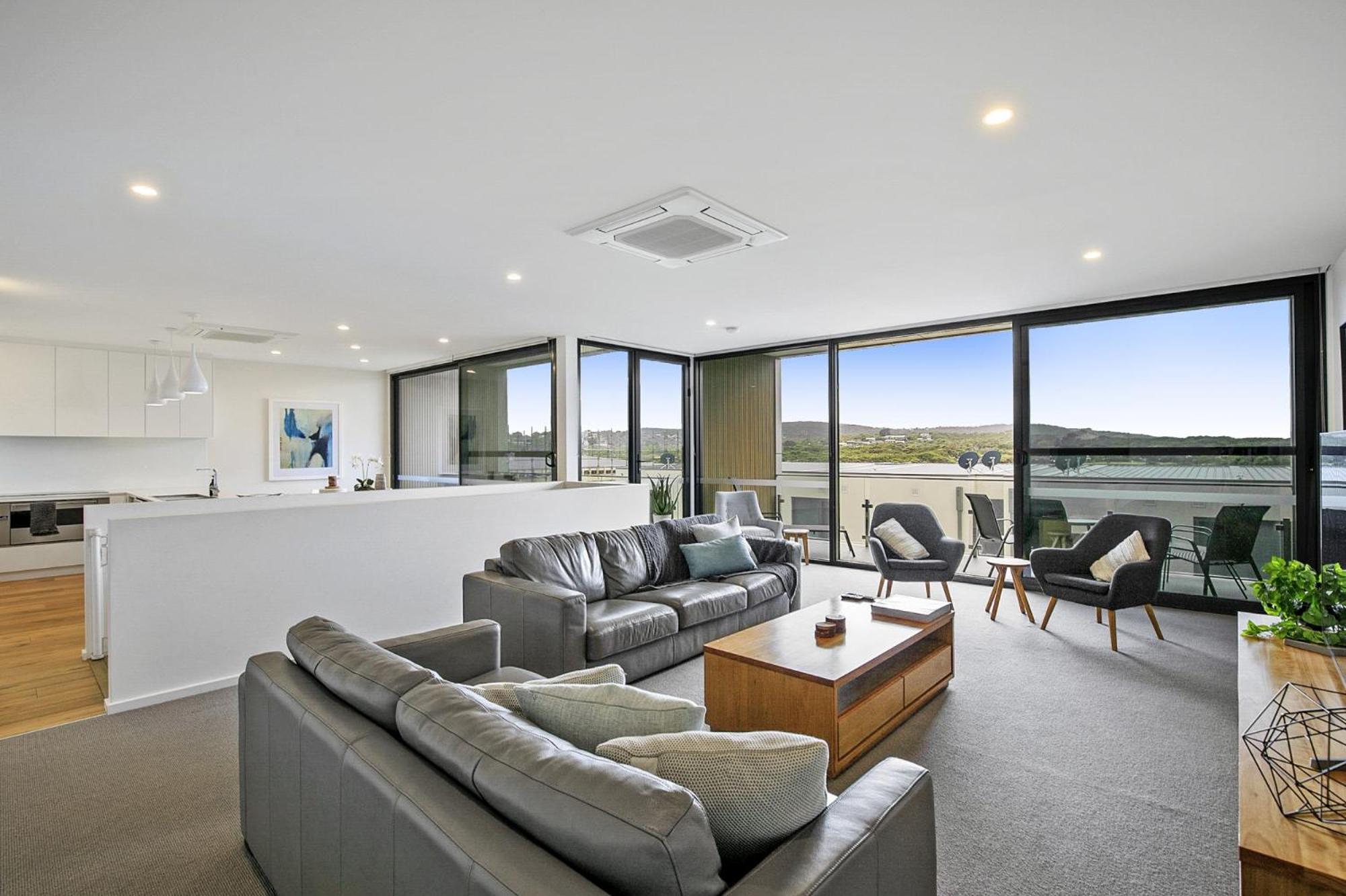 Four-Bedroom House photo 1