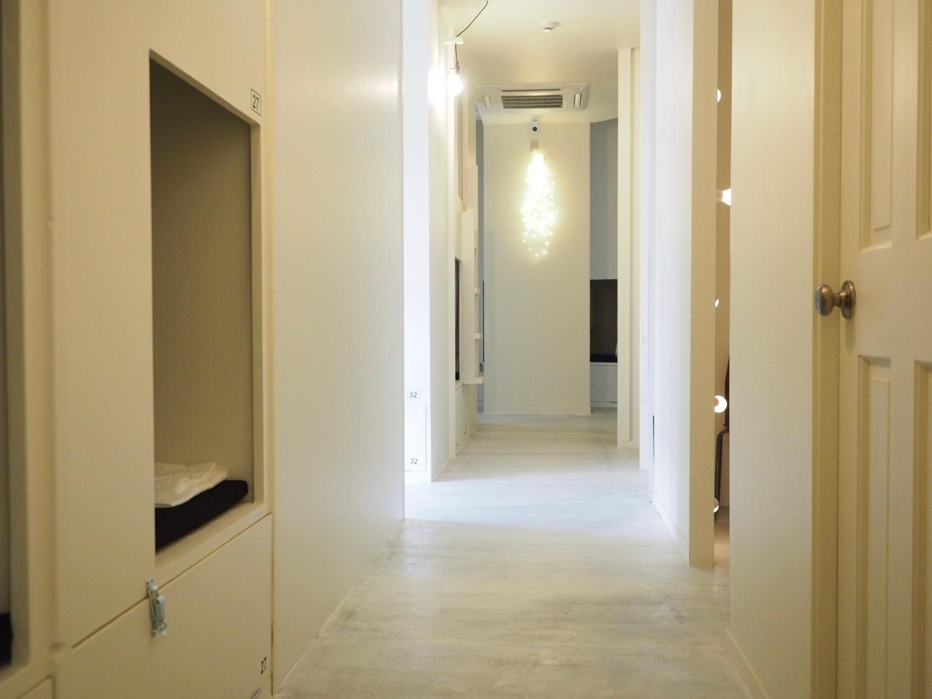 Bunk Bed in Female Dormitory Room   photo 3