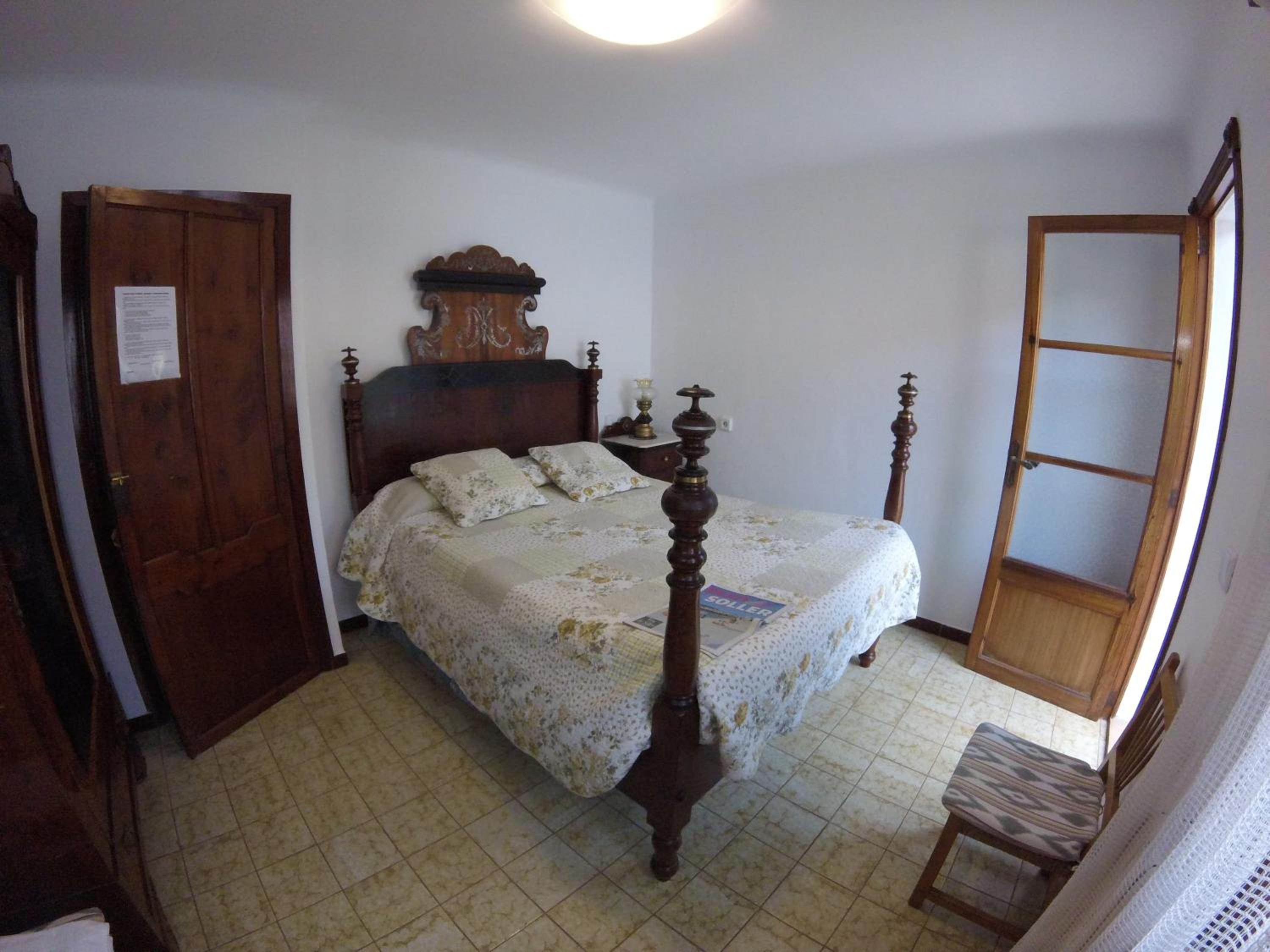 Habitación doble con baño compartido