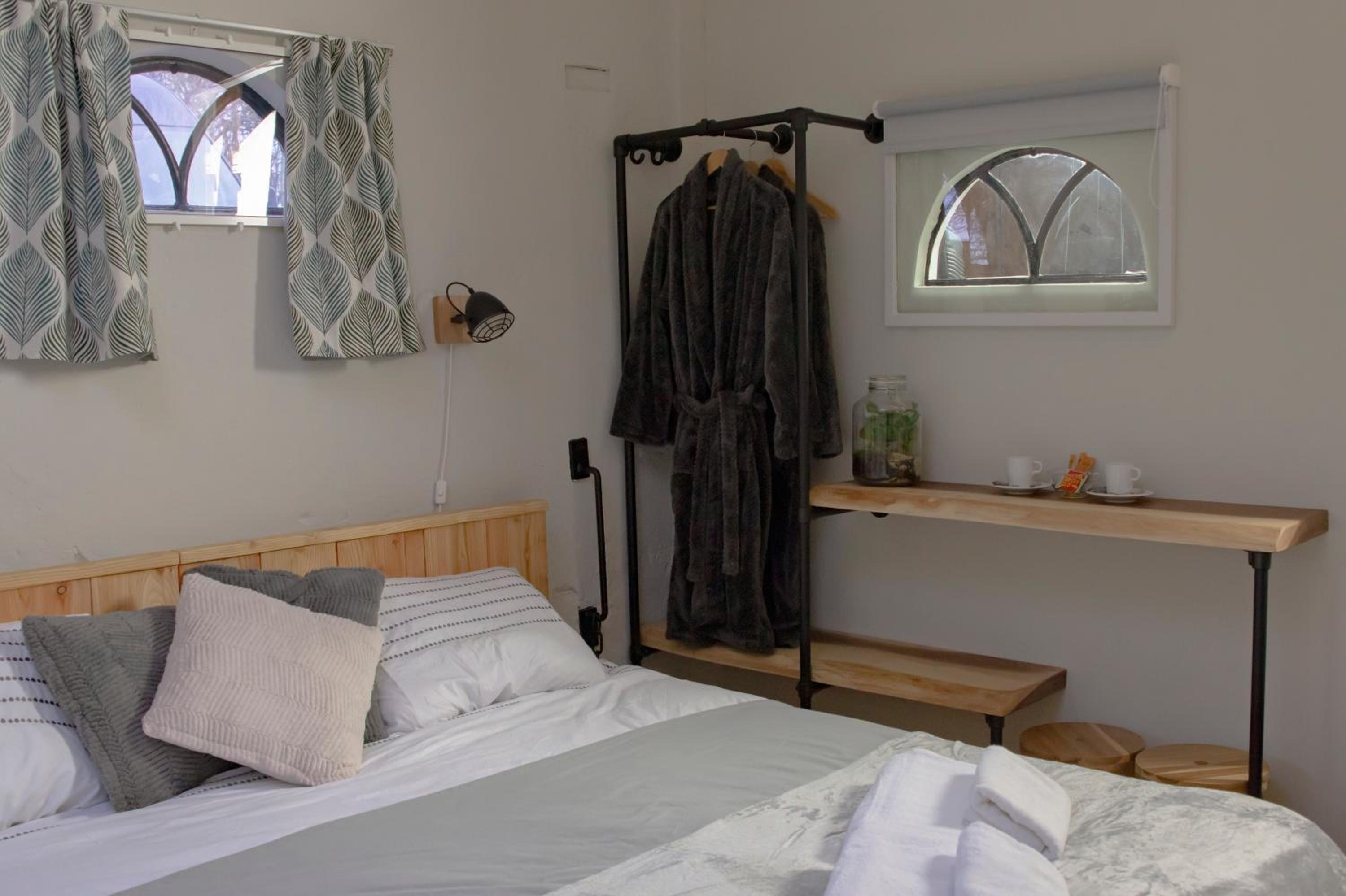 Double or Twin Room with Private External Bathroom photo 2