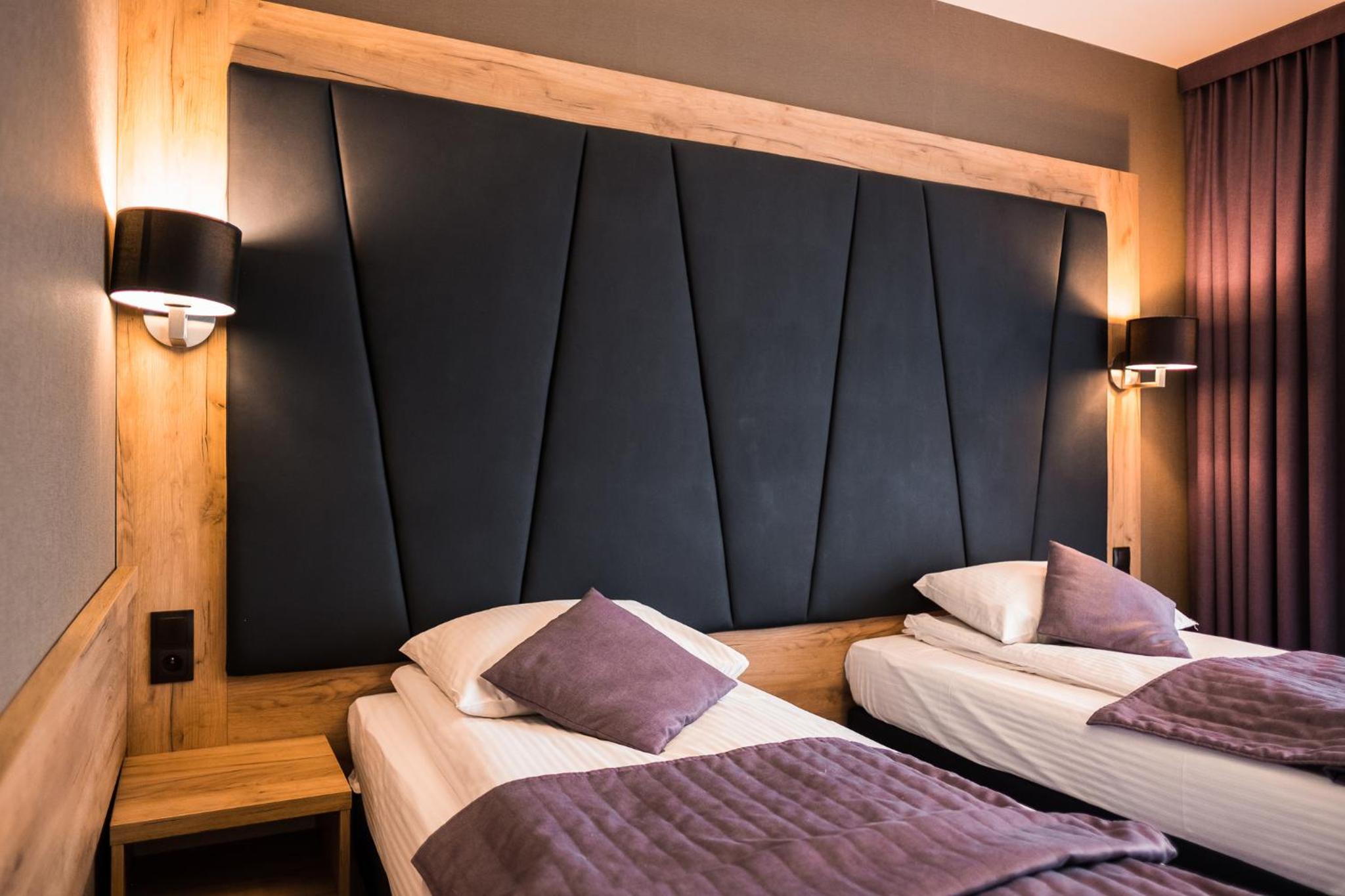 Double or Twin Room - Photo 12