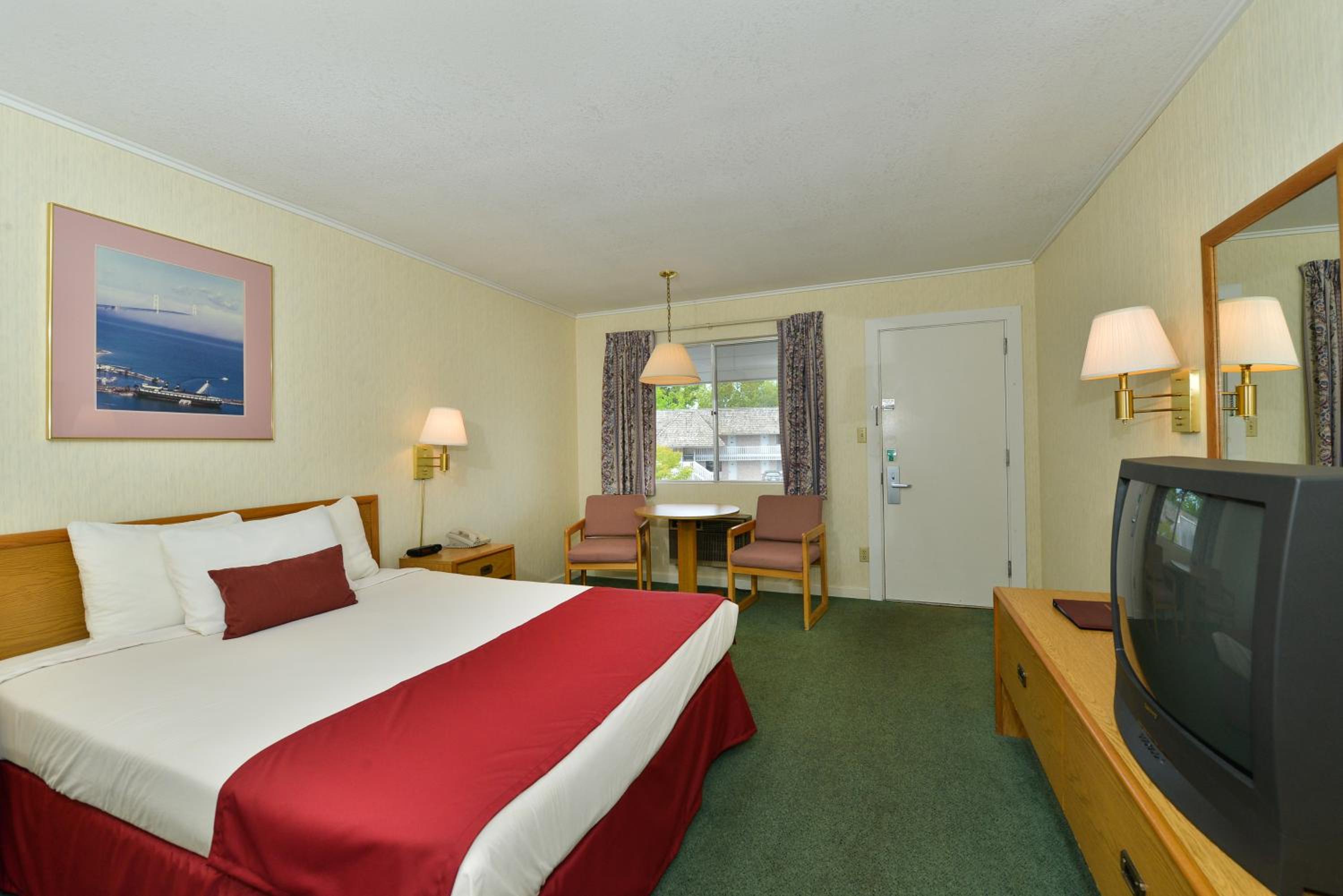 Deluxe King Room with Spa Bath - Photo 1