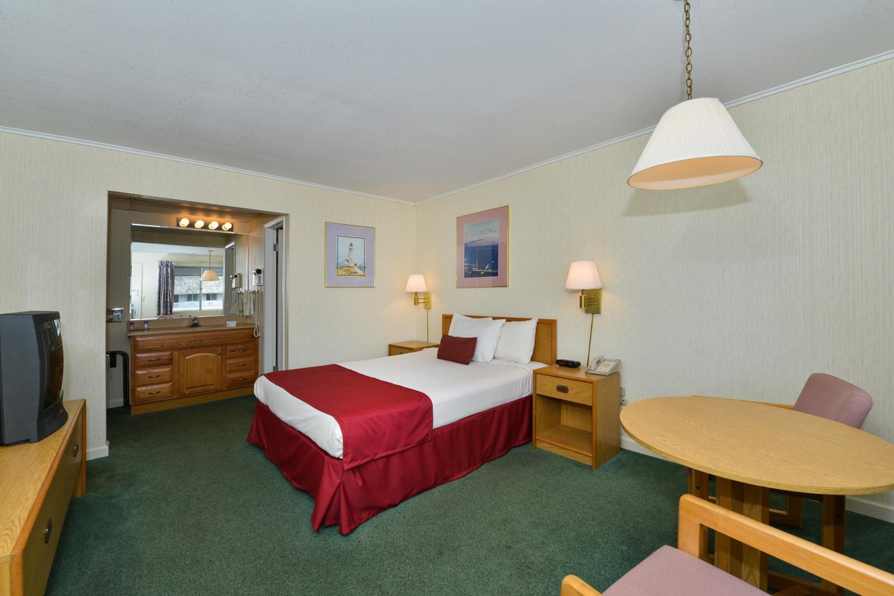 Standard Single Queen Room - Non-Smoking  - Photo 4
