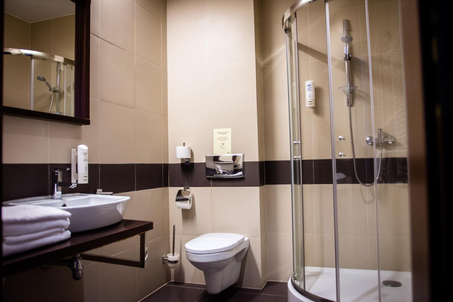 Standard Double/Twin Room - Photo 2