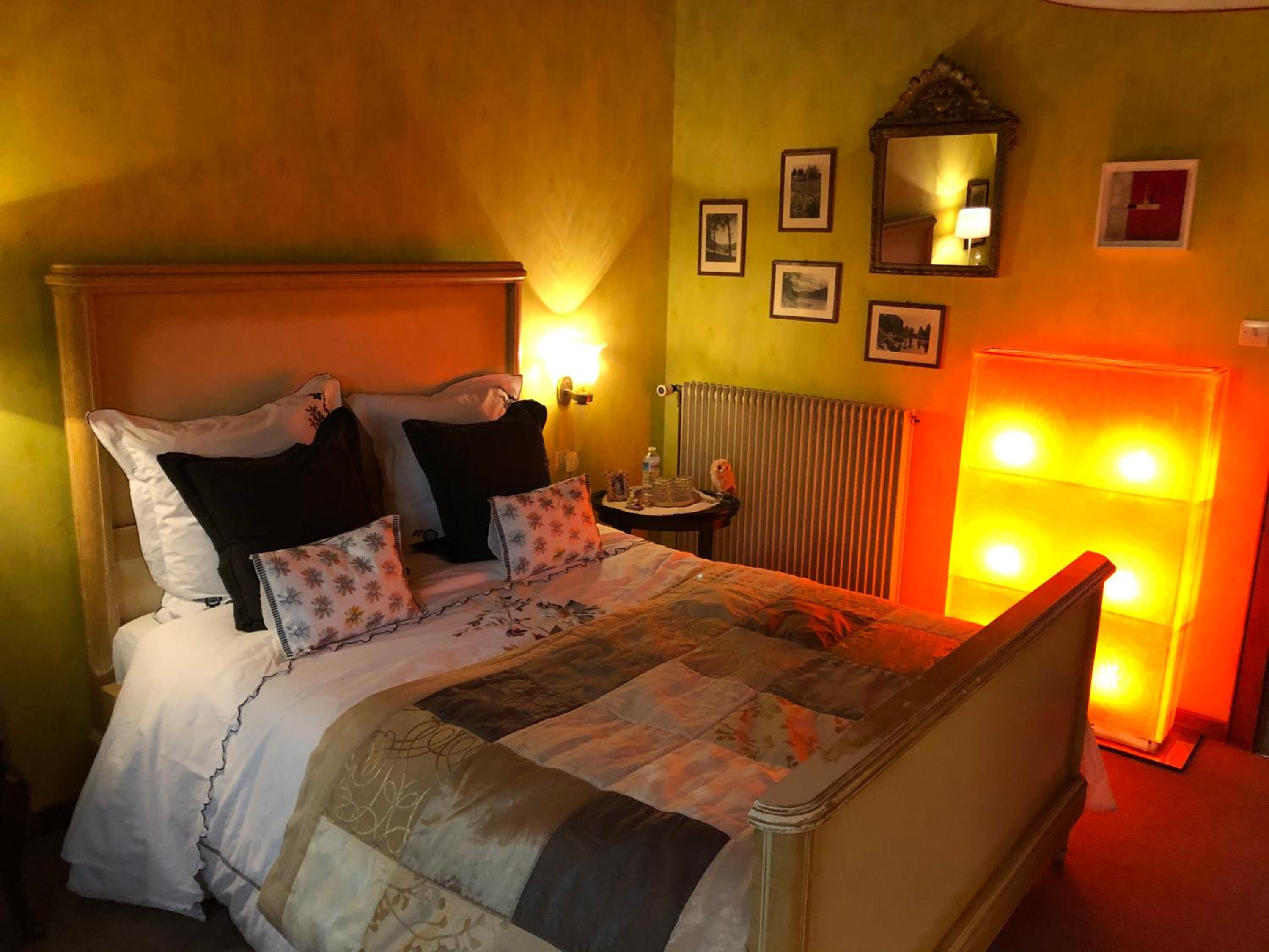 Double or Twin Room - Photo 1