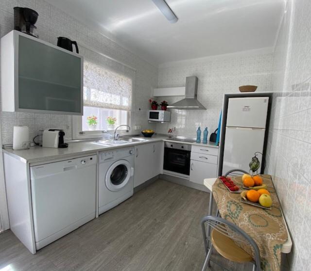 Four-Bedroom House photo 3