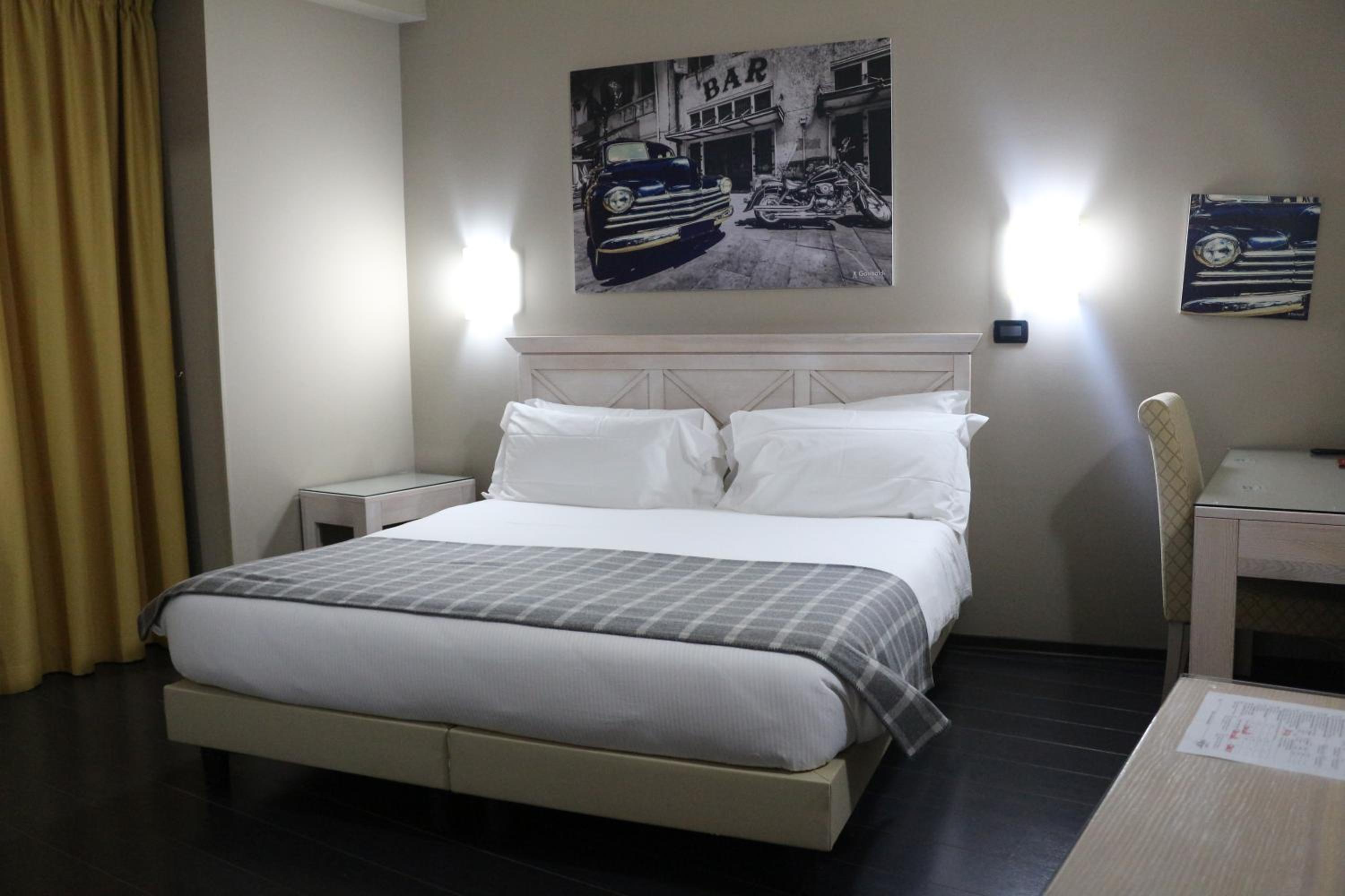 Superior Double or Twin Room - Photo 1