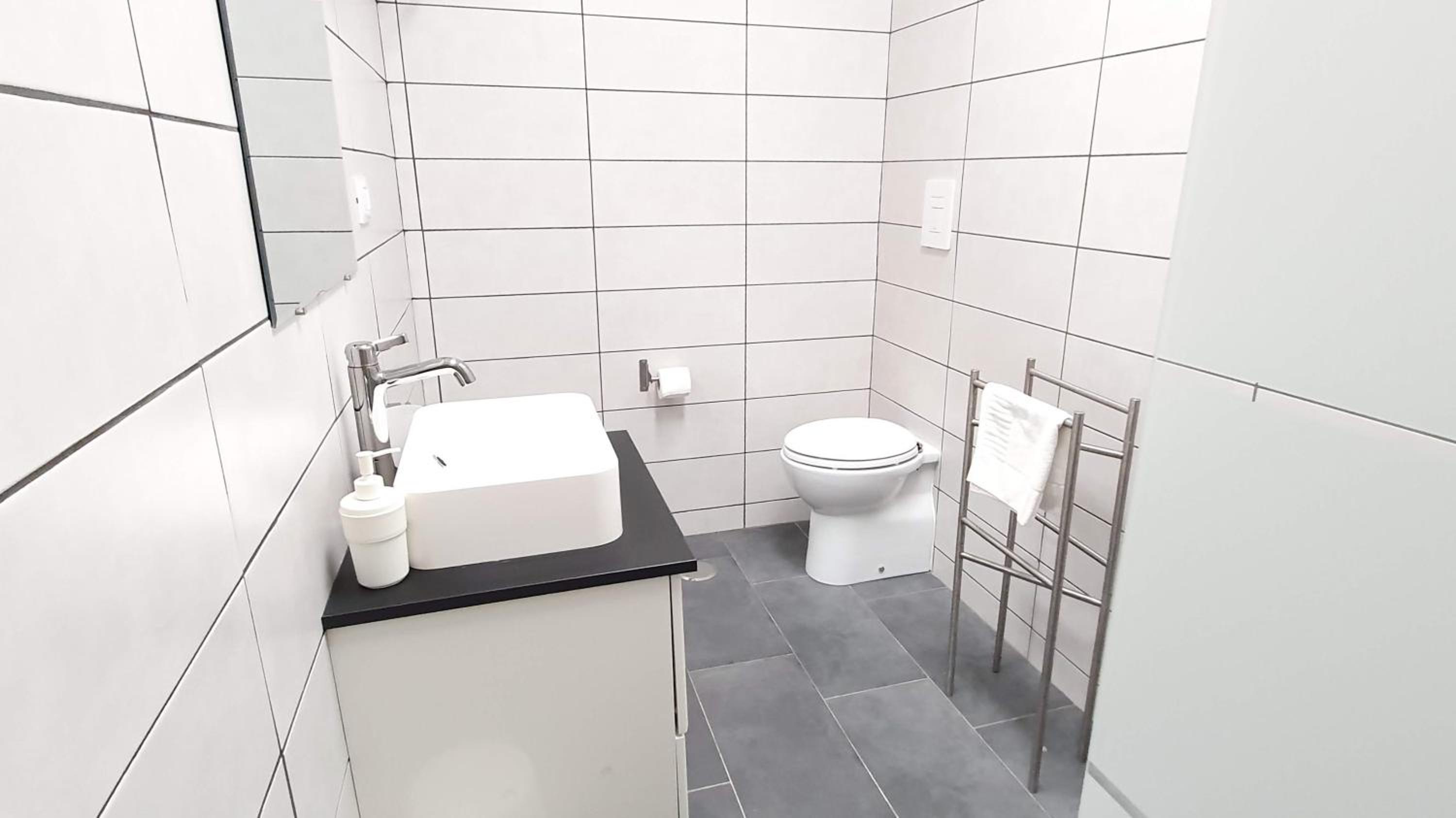 Triple Room with Private External Bathroom - Photo 3