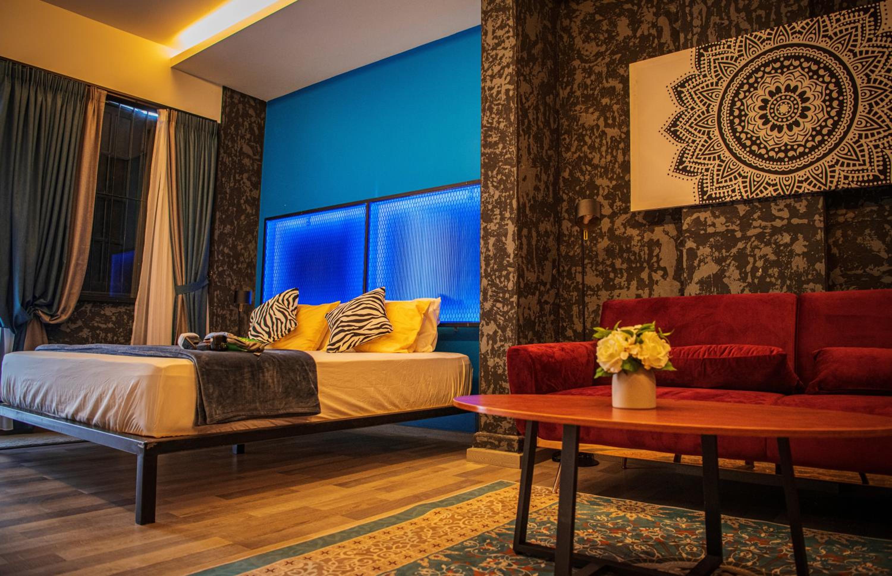 Triple Room with Balcony - Photo 2