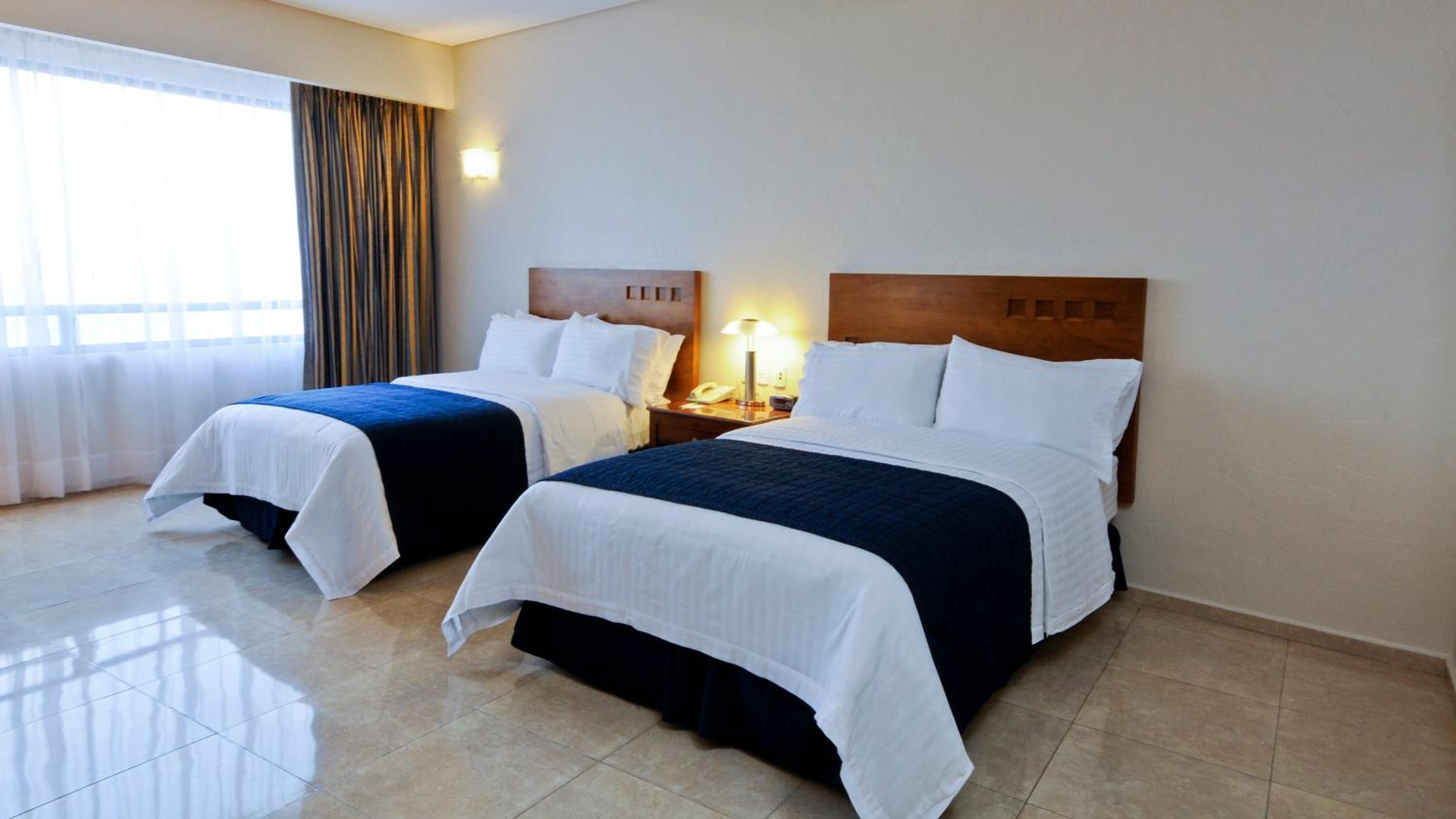 Standard Double Room with Two Double Beds photo 1
