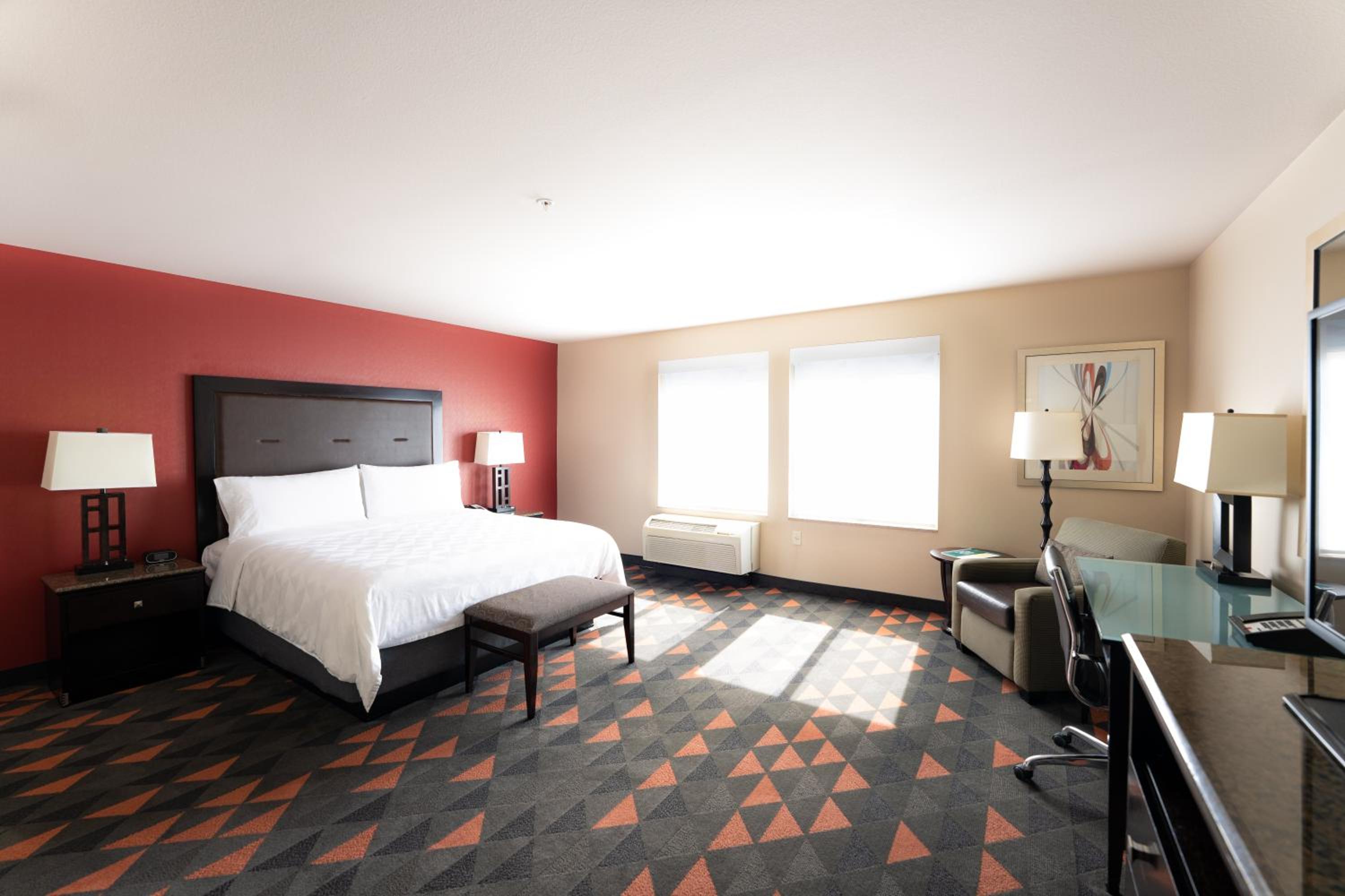 Standard King Room - Photo 3