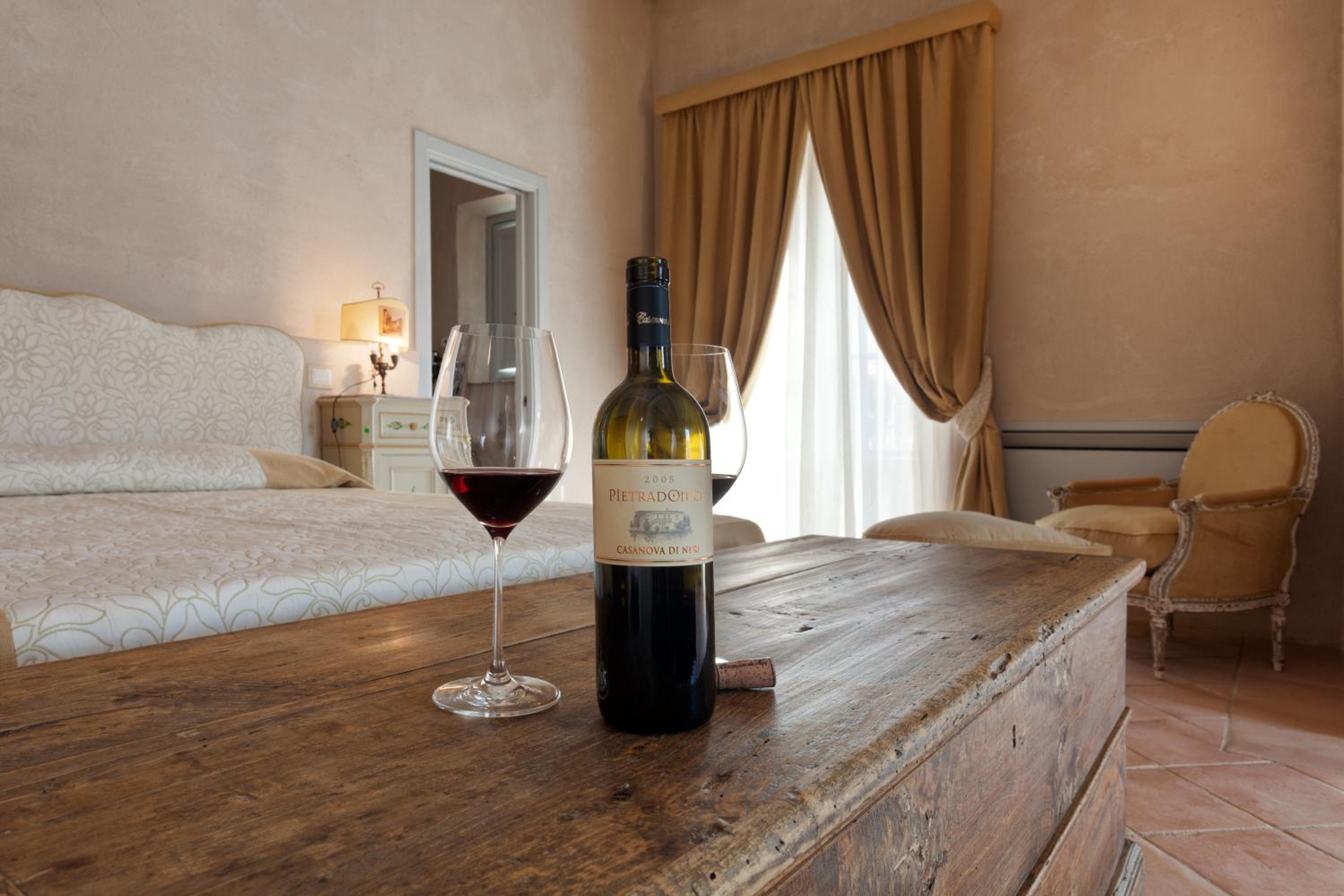 King Suite - Photo 8