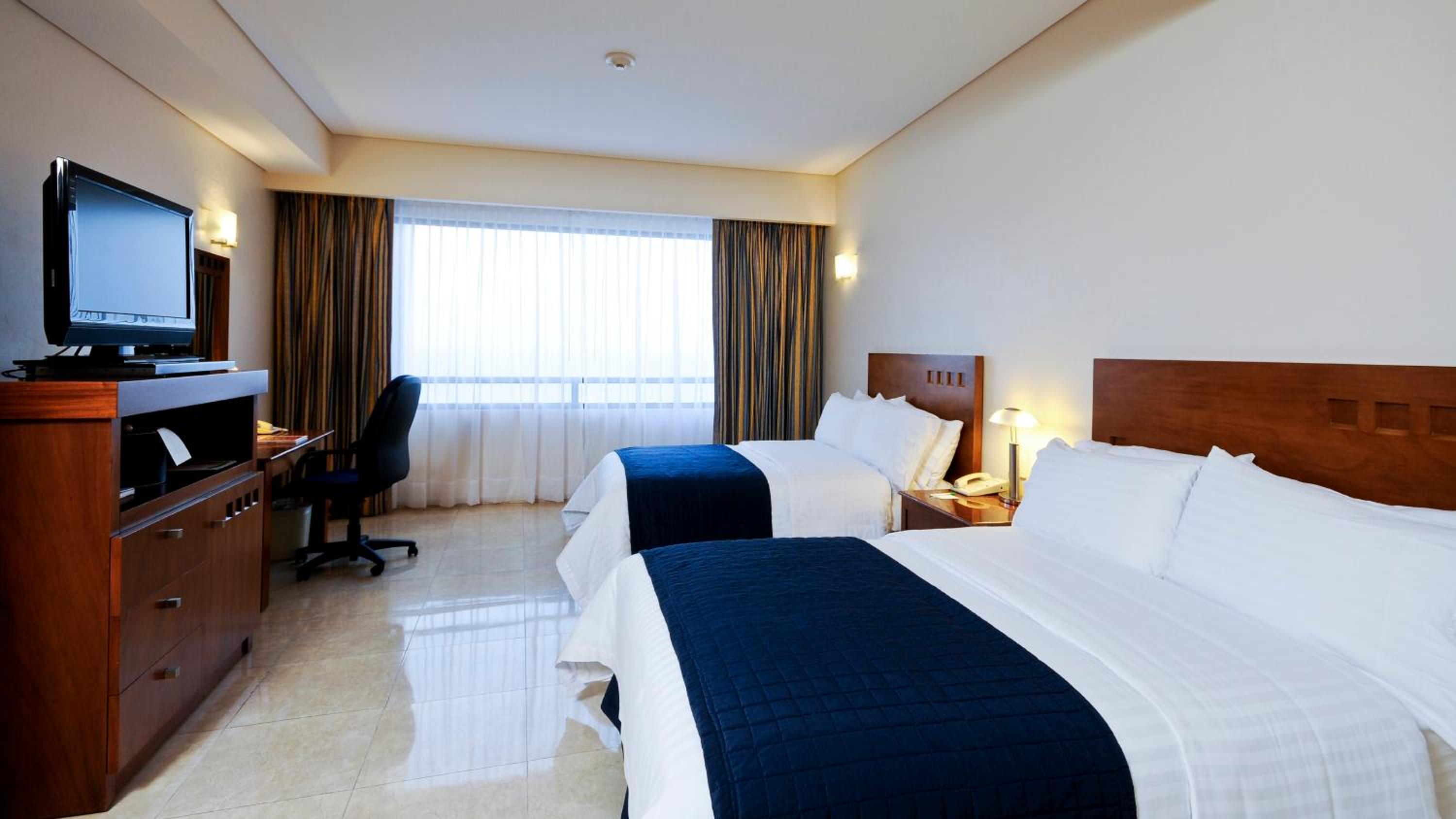Standard Double Room with Two Double Beds photo 3