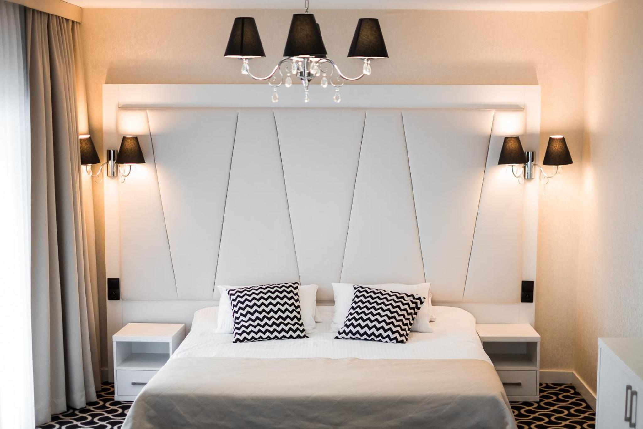 Junior Suite with Garden View - Photo 14