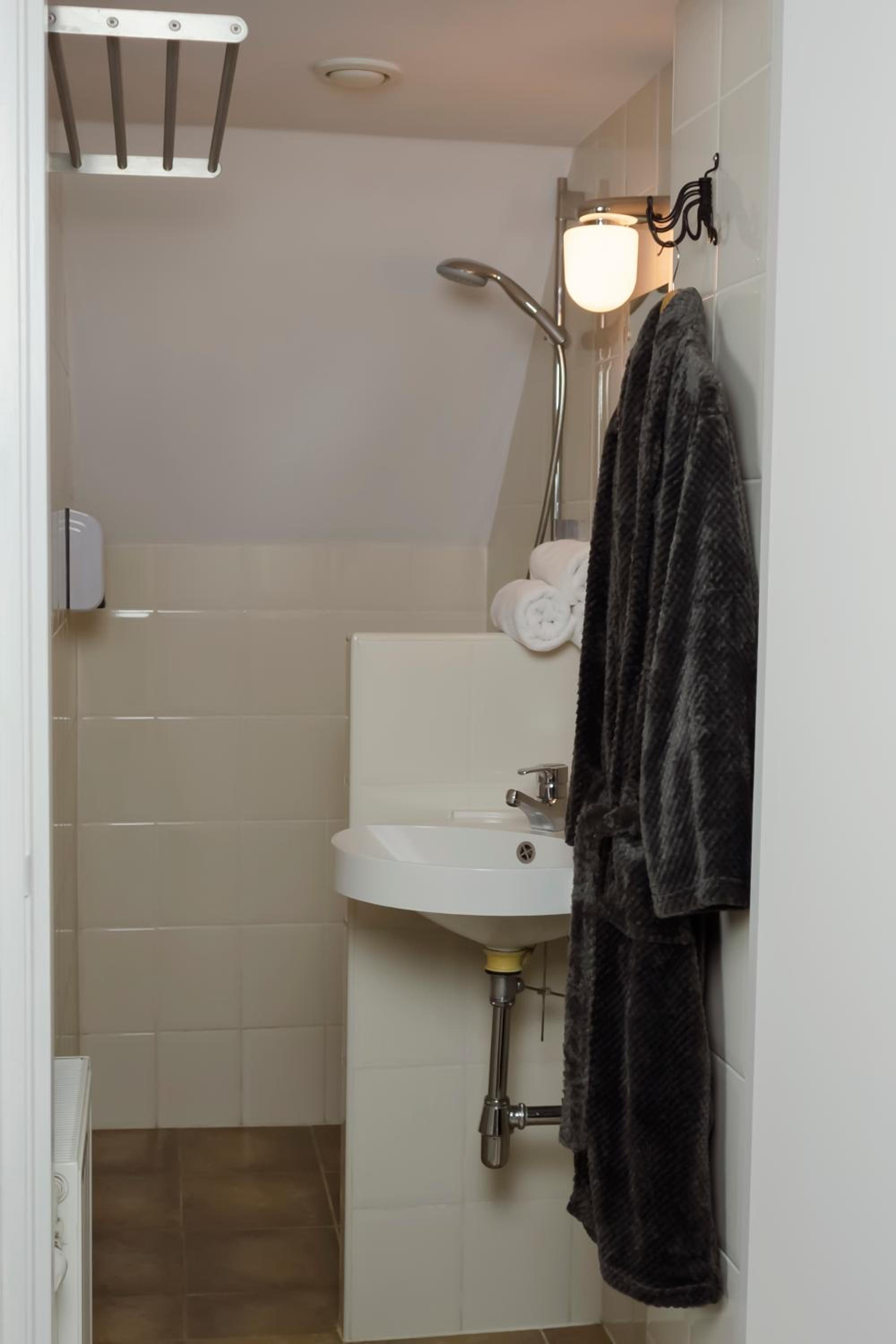 Double or Twin Room with Private External Bathroom photo 2