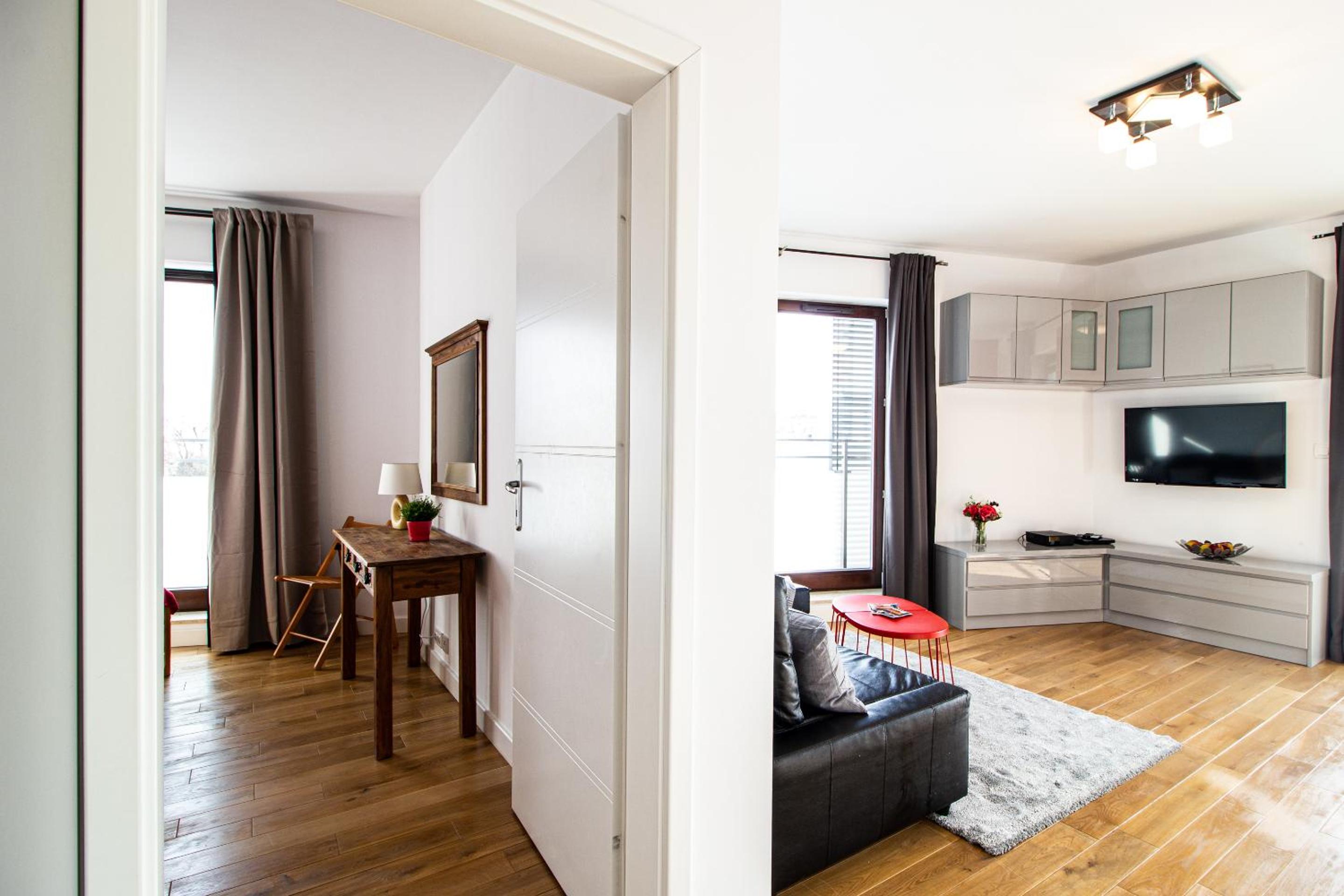 One-Bedroom Apartment - Photo 9