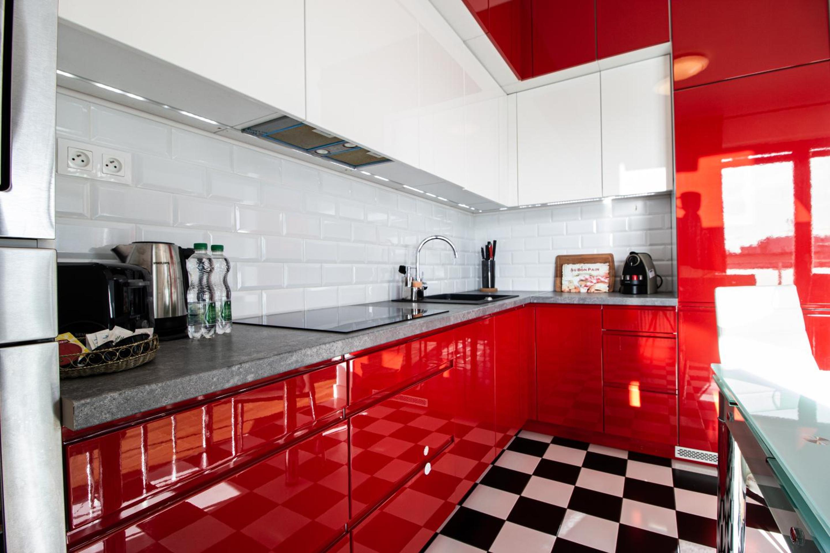 One-Bedroom Apartment - Photo 13