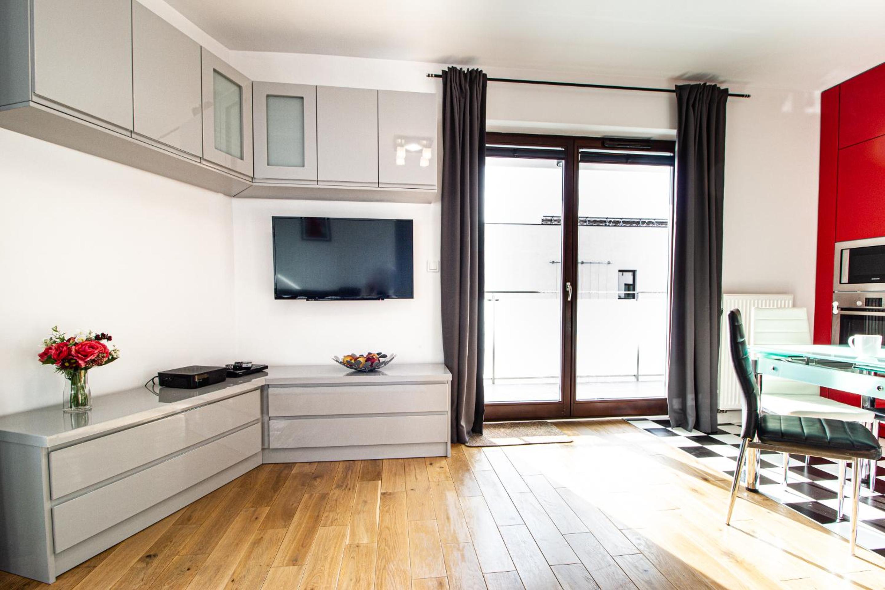 One-Bedroom Apartment - Photo 15