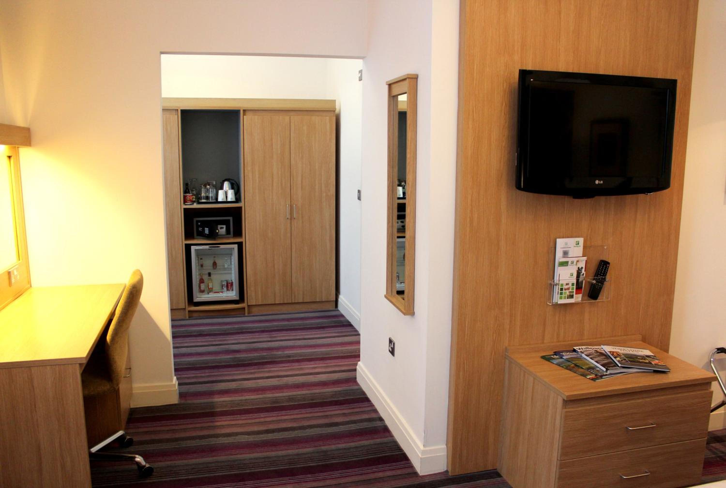 Executive King Room - Photo 6