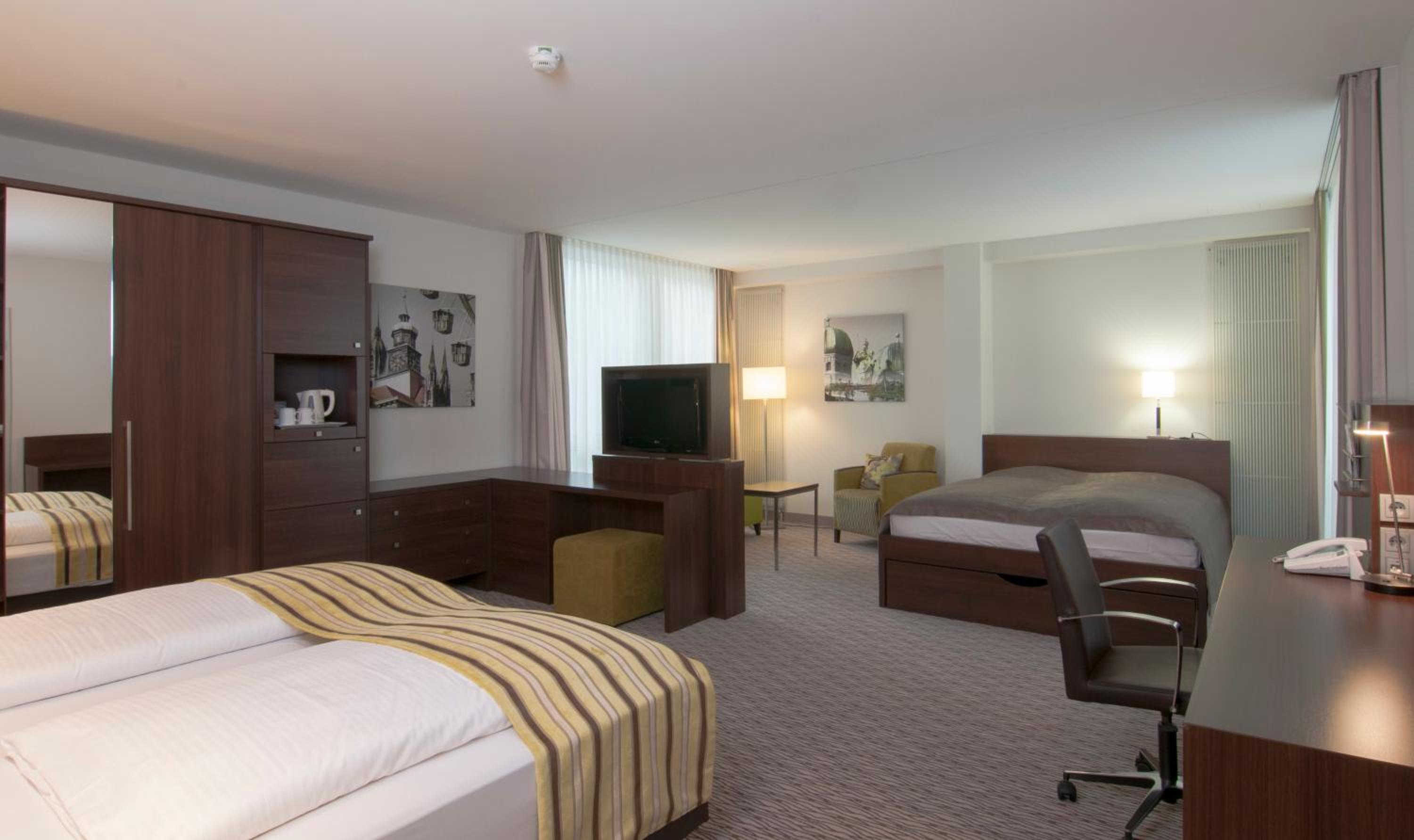 King Suite with Sofa Bed - Photo 3