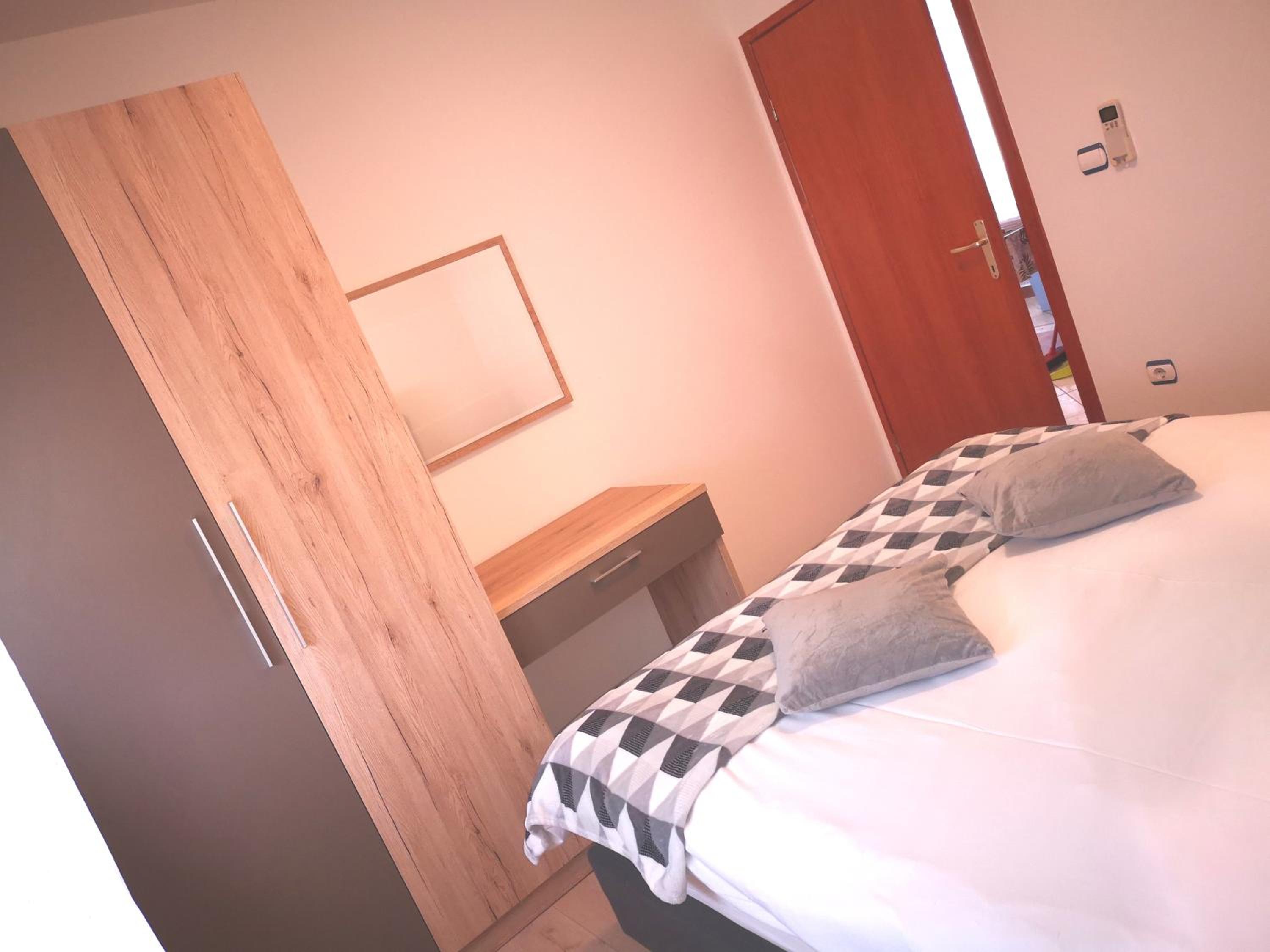 Two-Bedroom Apartment with Balcony - Photo 12