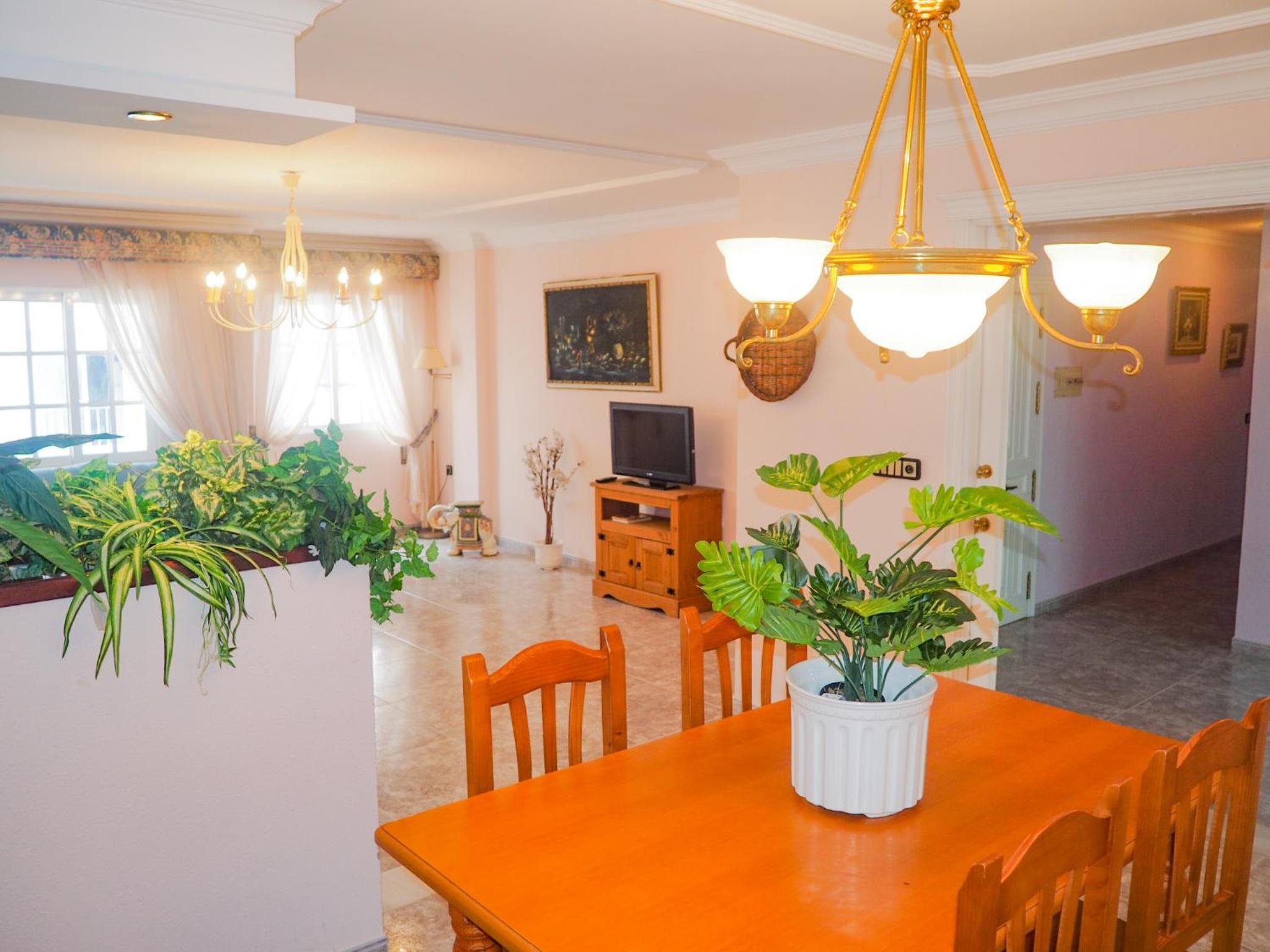Three-Bedroom Apartment With Balcony photo 2