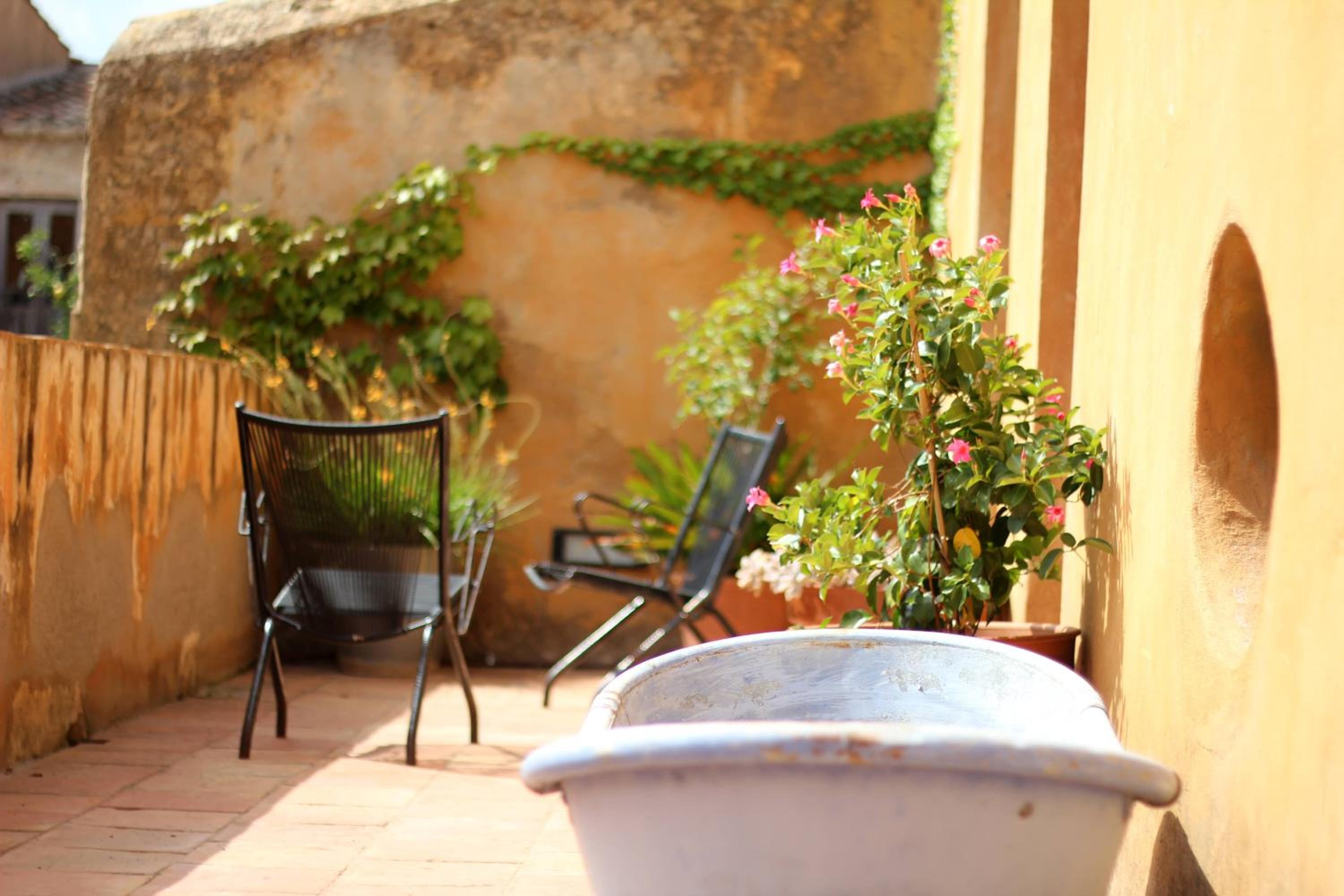 Double Room with Terrace - Photo 8