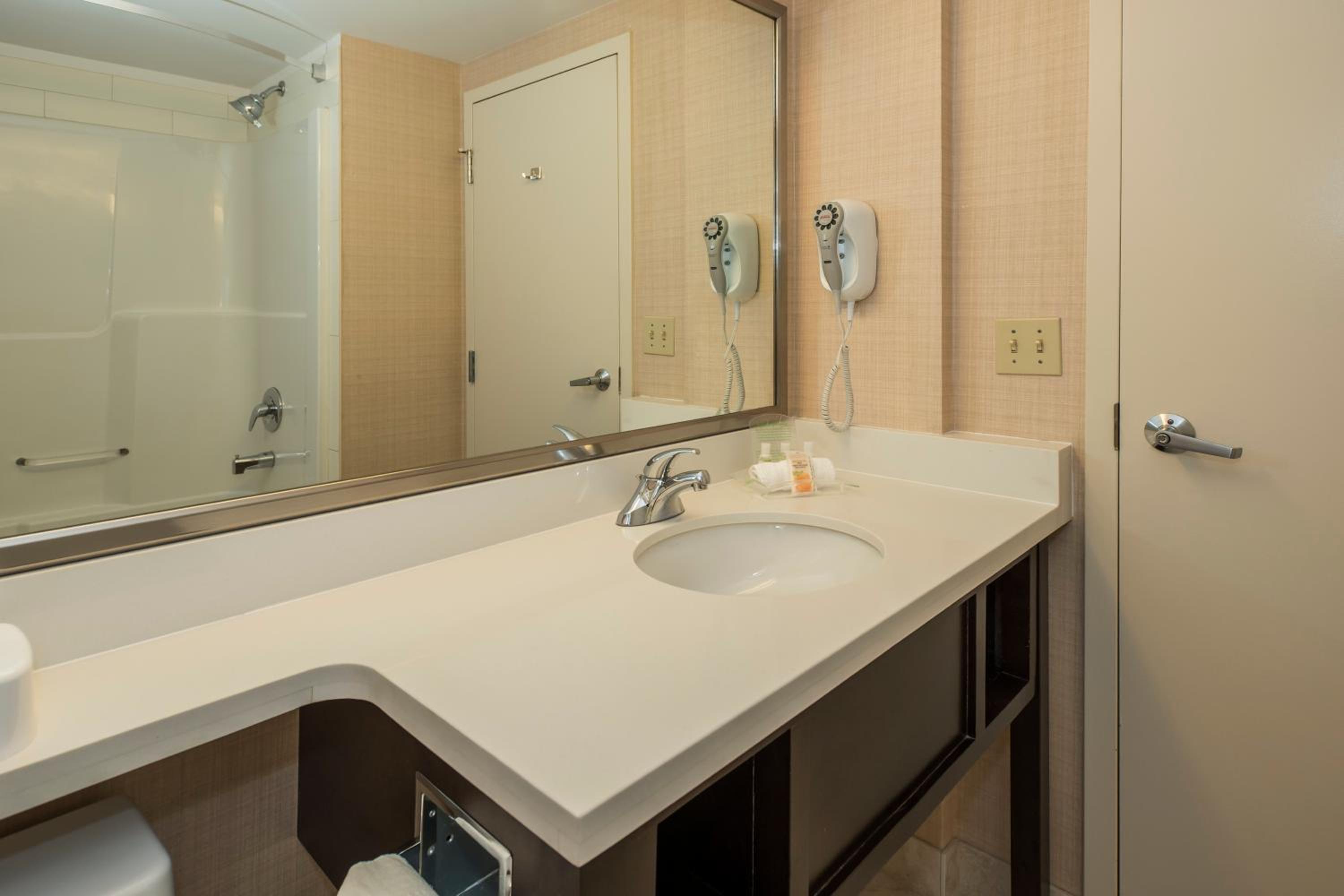 Standard Queen Room - Photo 3