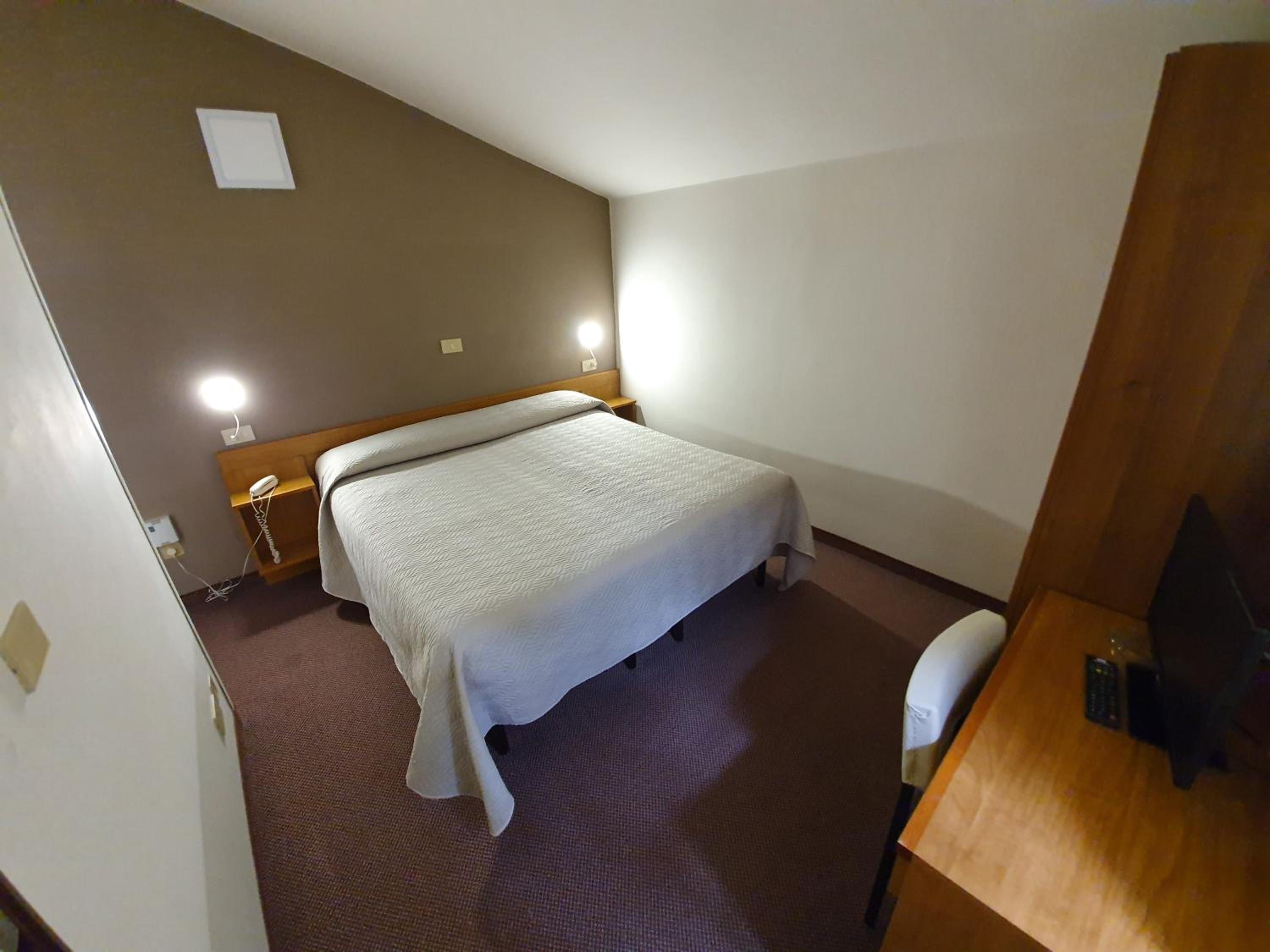 Double Room - Annex photo 1