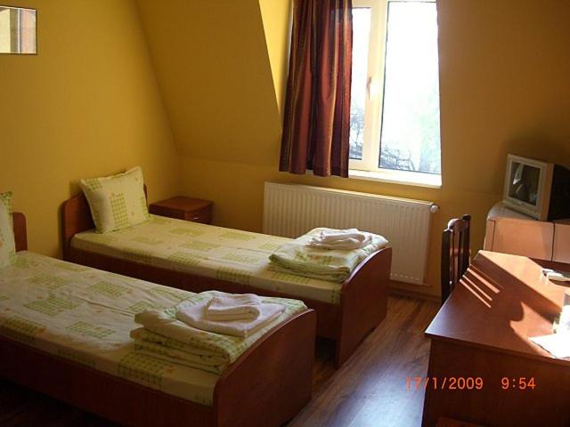 Double or Twin Room with Bathroom