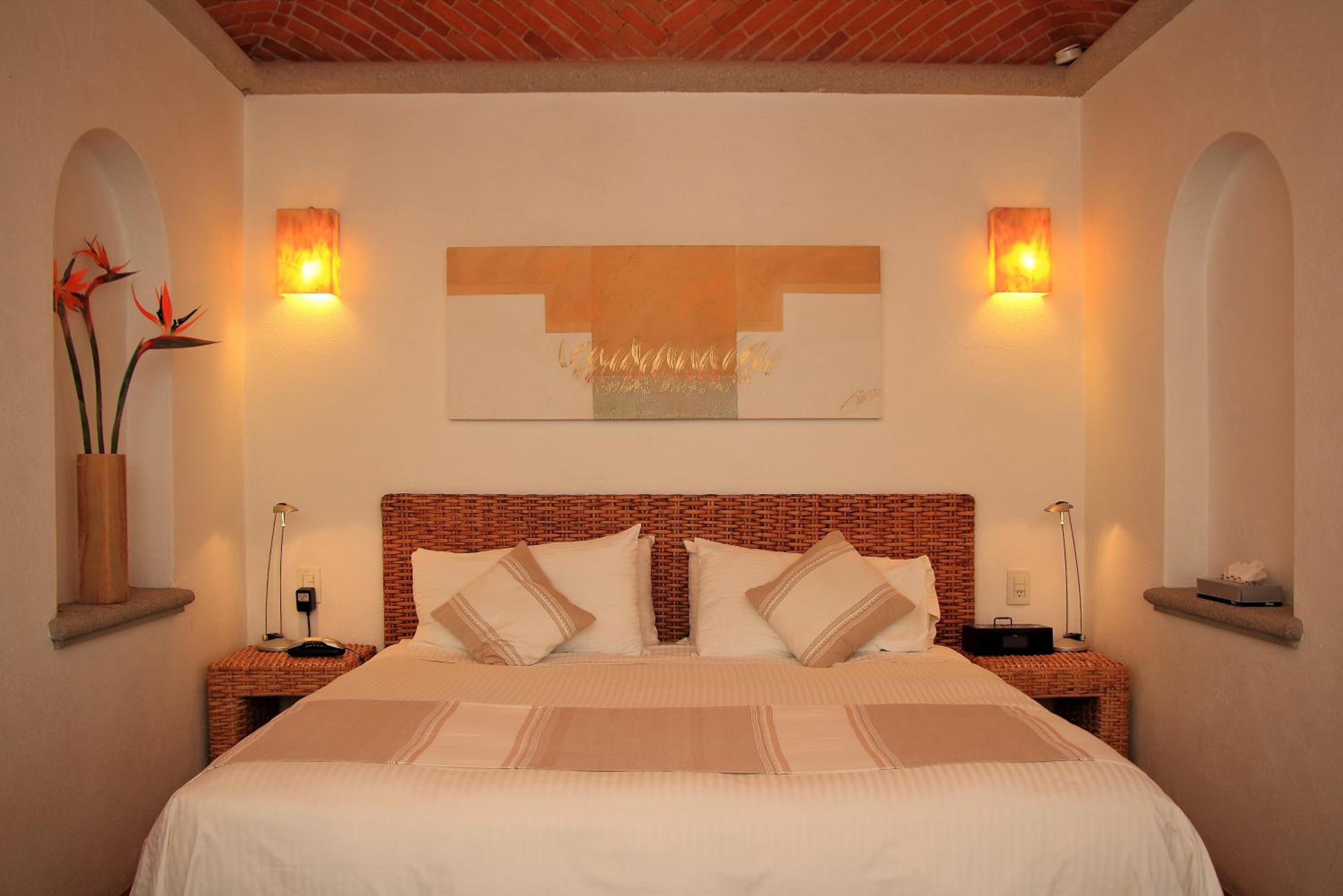 Suite - Photo 6