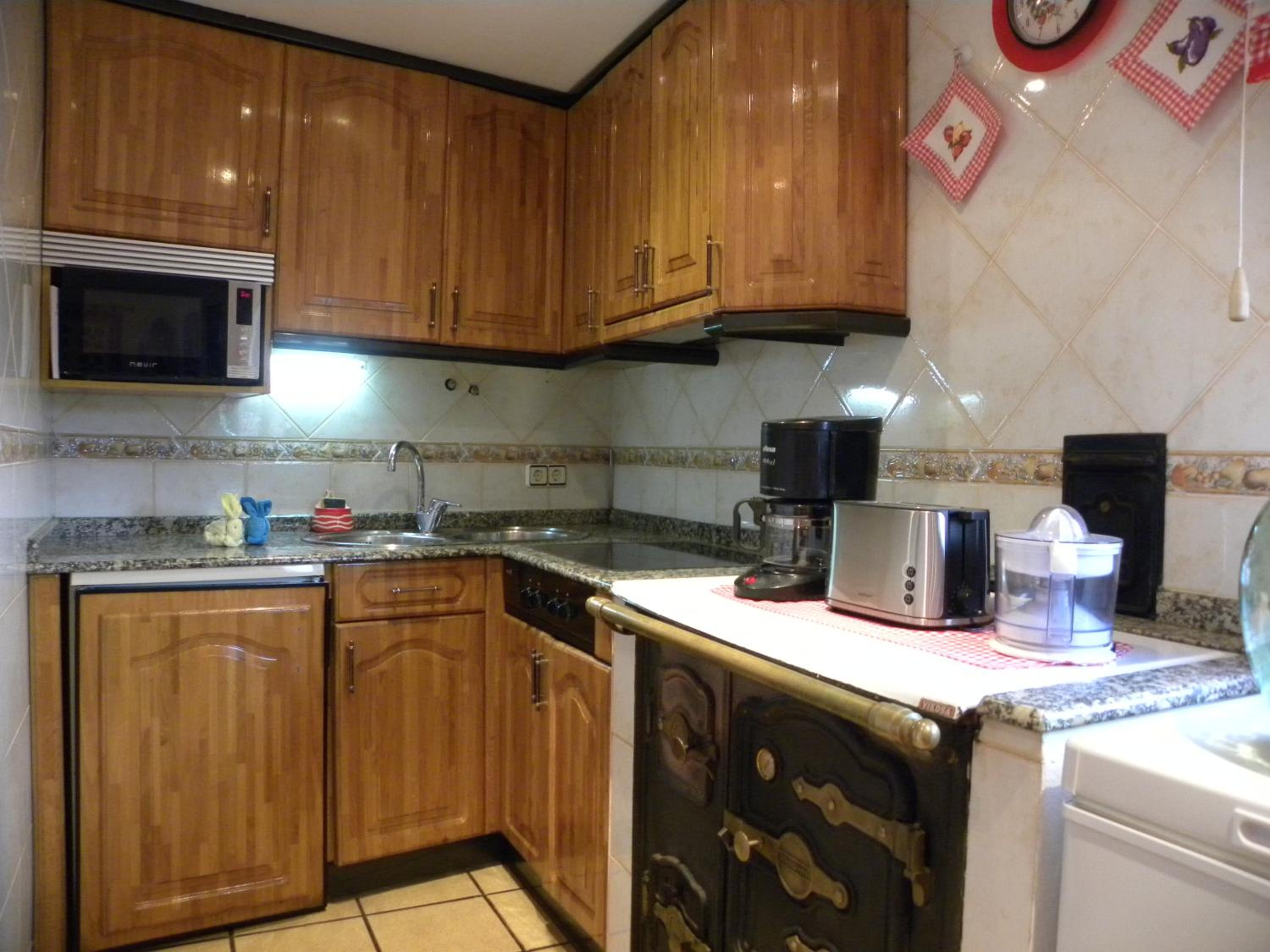 Two-Bedroom Apartment - Photo 24