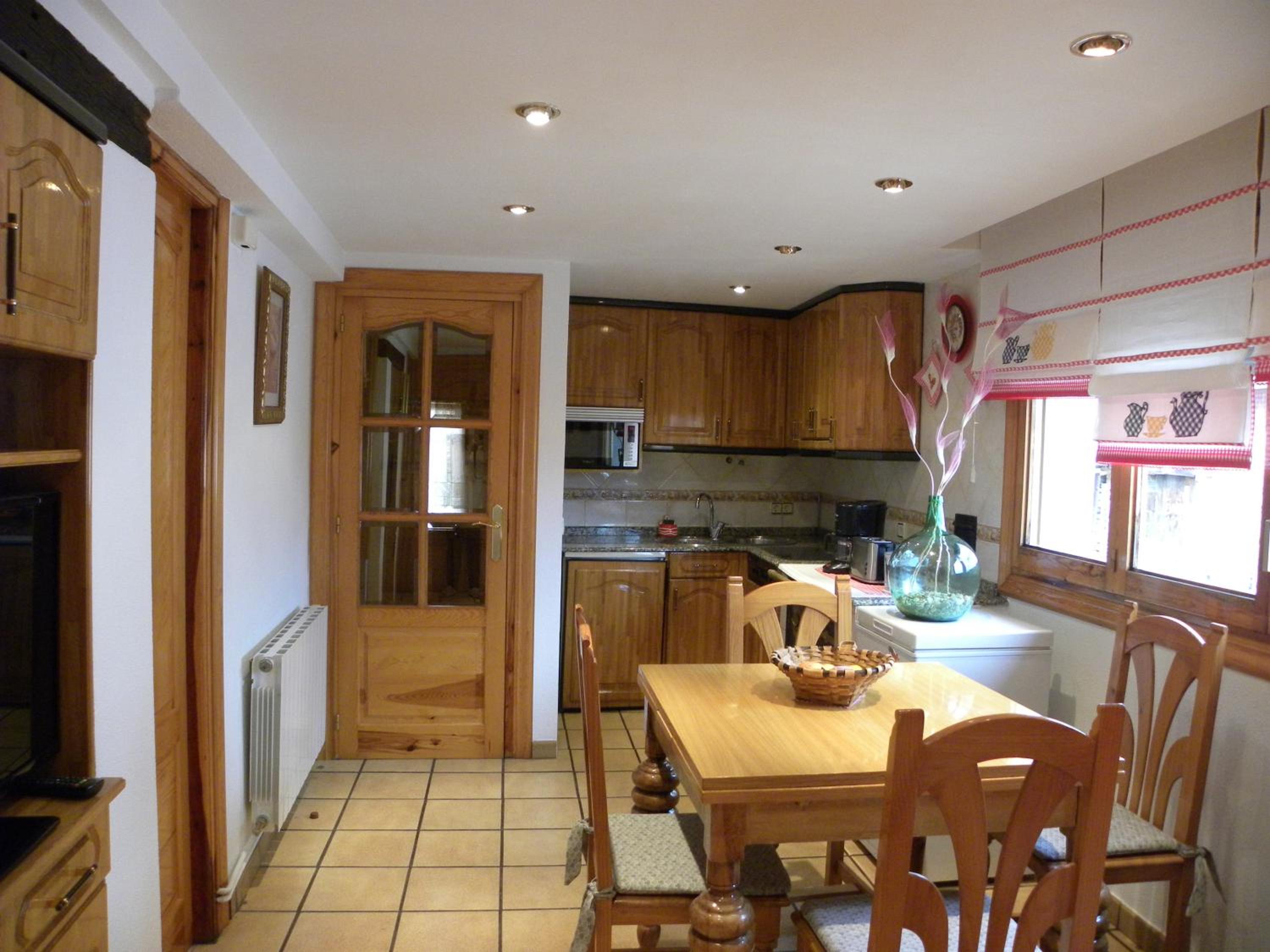 Two-Bedroom Apartment - Photo 25